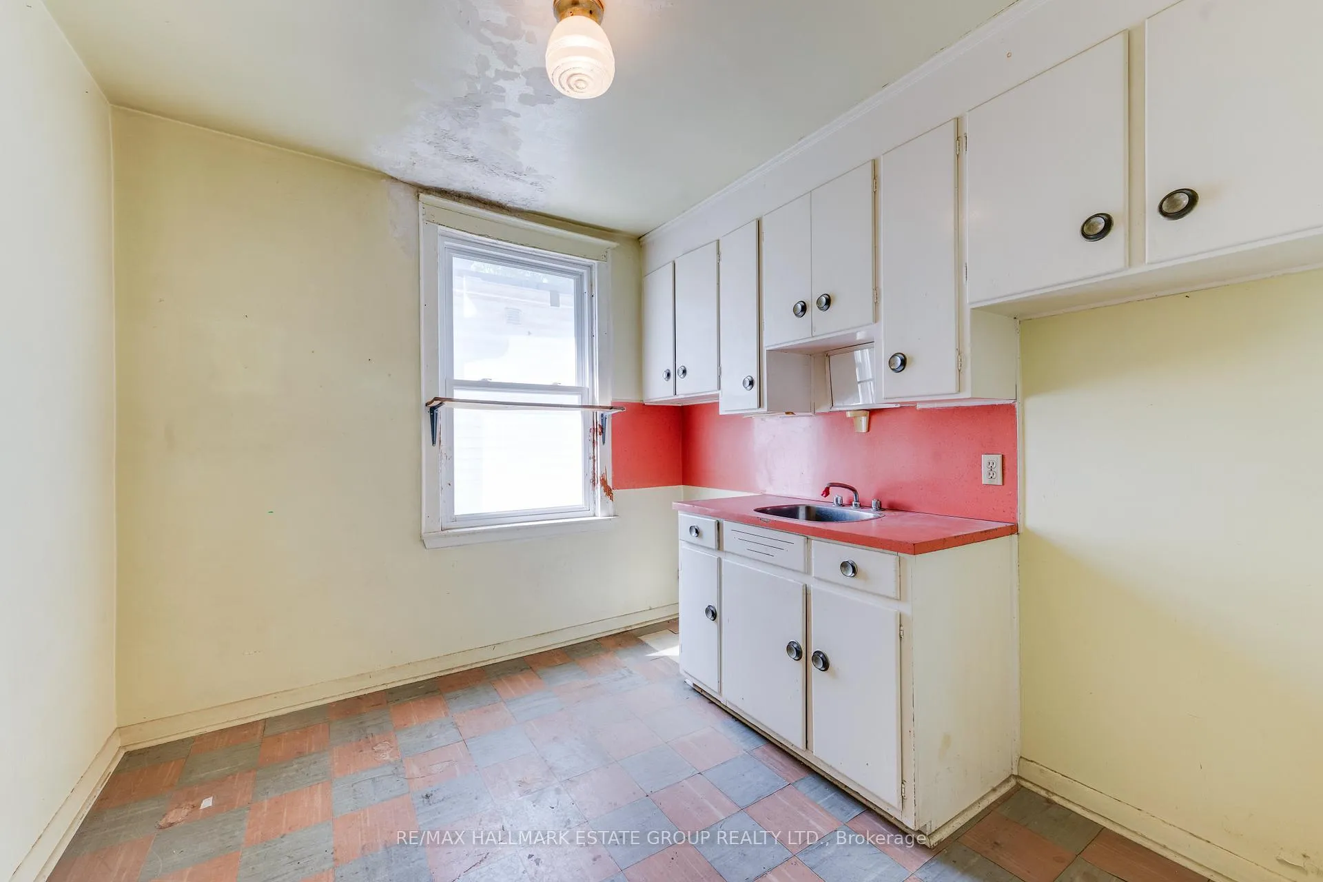 Photo 35 of 160 Coxwell Avenue, Toronto, Greenwood-Coxwell — HOMEH