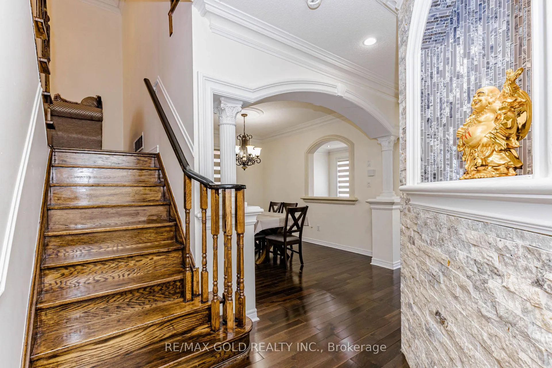 Photo 6 of 548 Fernforest Drive, Brampton, Sandringham-Wellington — HOMEH
