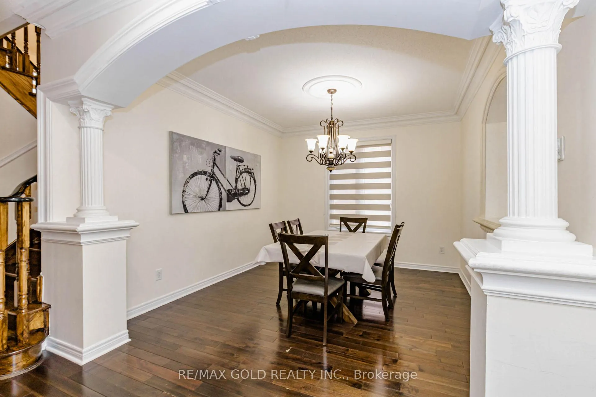 Photo 7 of 548 Fernforest Drive, Brampton, Sandringham-Wellington — HOMEH