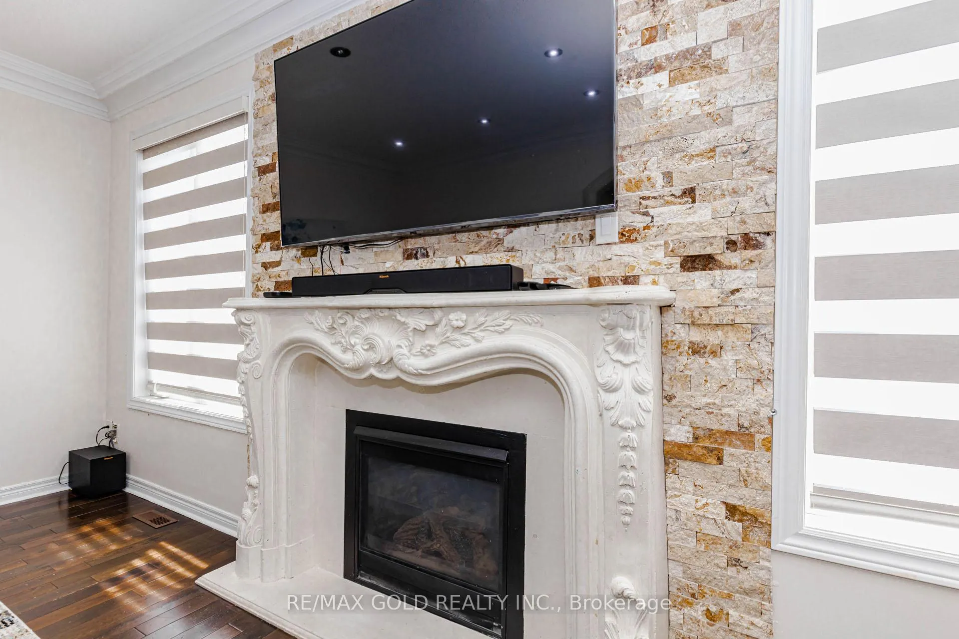 Photo 17 of 548 Fernforest Drive, Brampton, Sandringham-Wellington — HOMEH