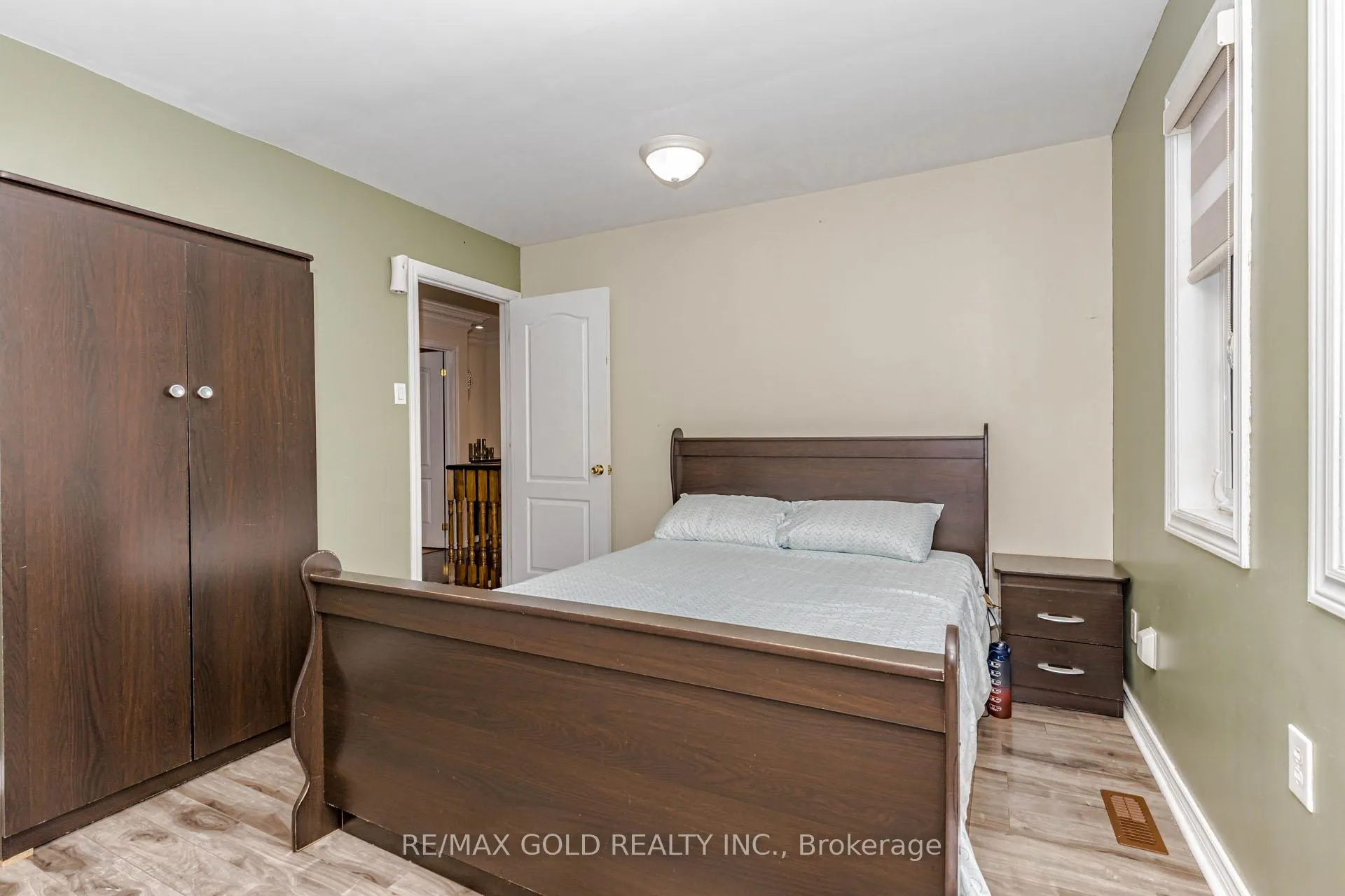 Photo 30 of 548 Fernforest Drive, Brampton, Sandringham-Wellington — HOMEH