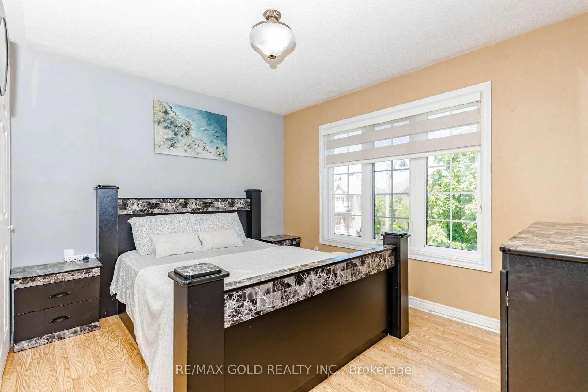 Photo 33 of 548 Fernforest Drive, Brampton, Sandringham-Wellington — HOMEH