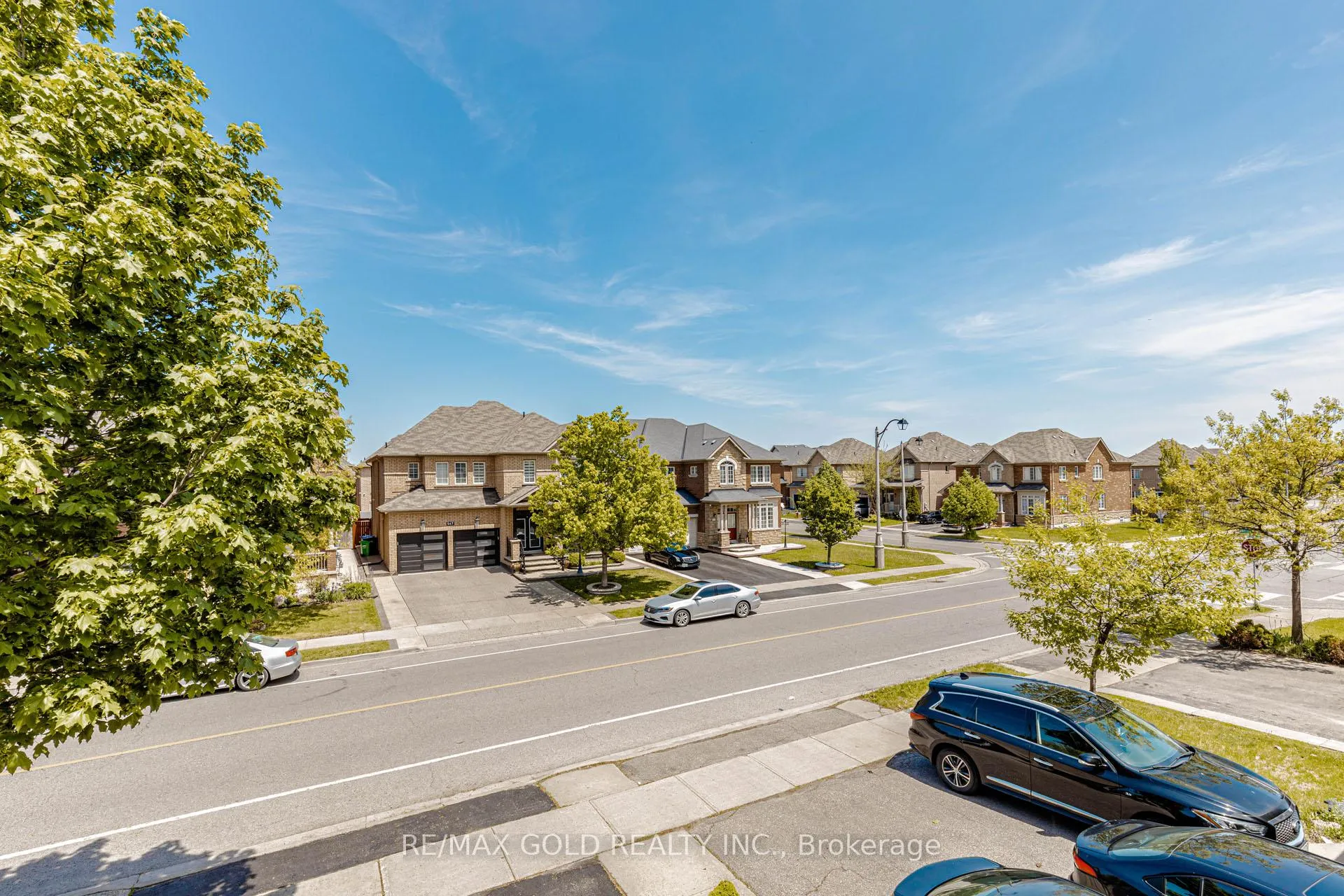 Photo 40 of 548 Fernforest Drive, Brampton, Sandringham-Wellington — HOMEH