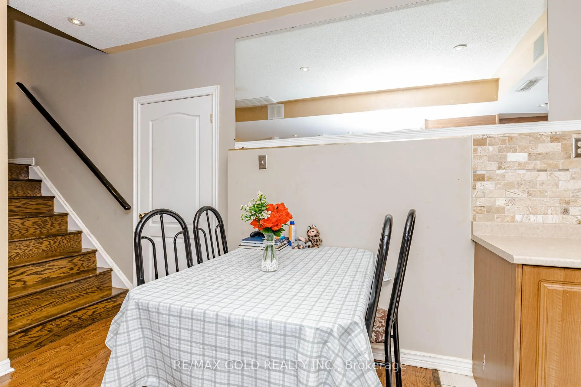 Photo 42 of 548 Fernforest Drive, Brampton, Sandringham-Wellington — HOMEH