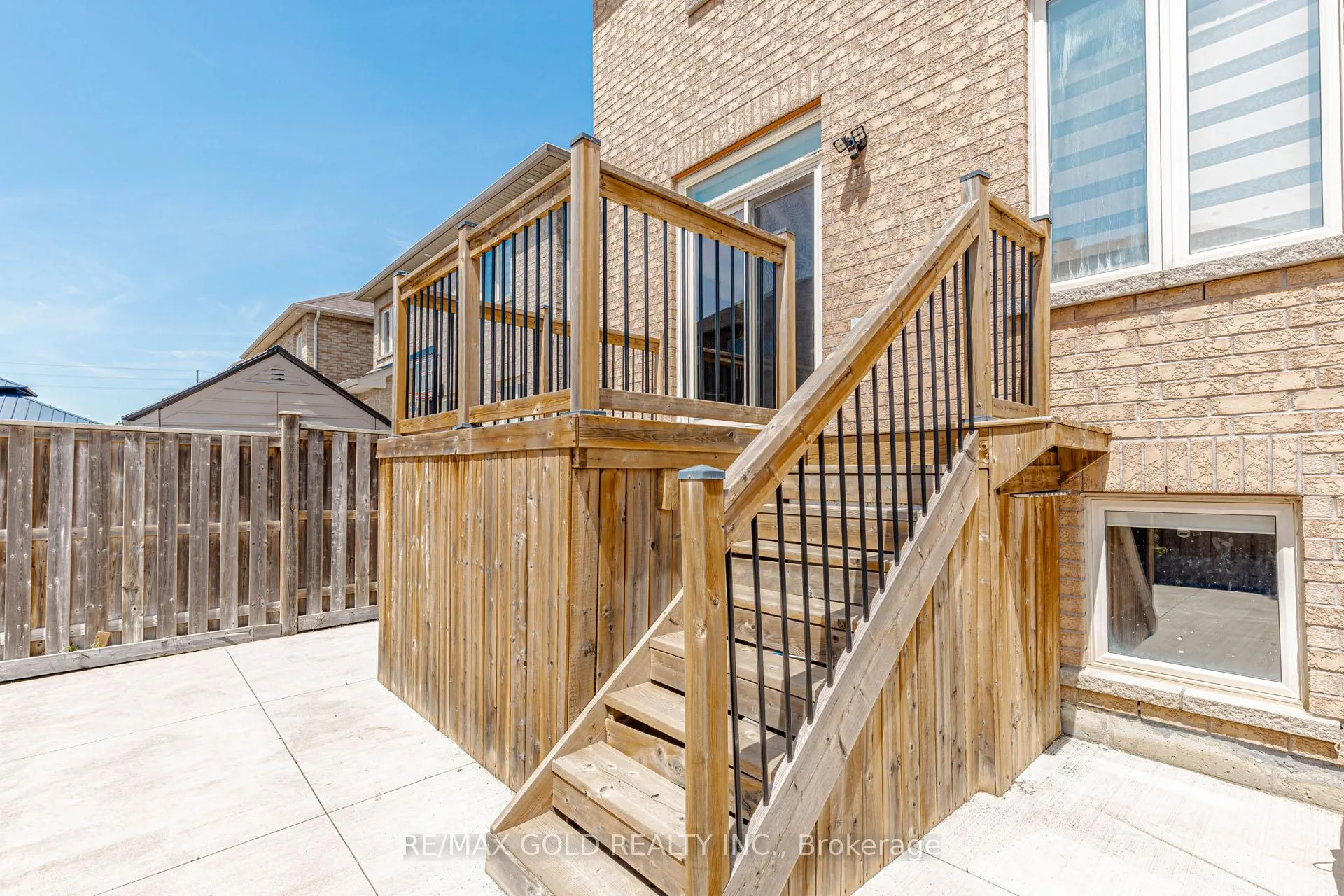 Photo 49 of 548 Fernforest Drive, Brampton, Sandringham-Wellington — HOMEH