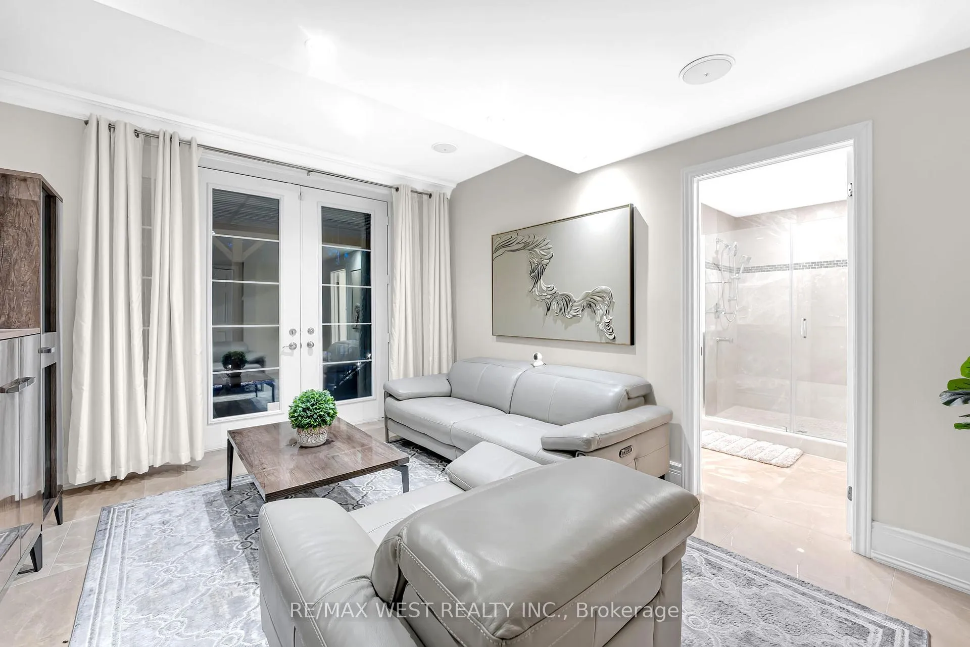 Photo 37 of 9 Interlacken Drive, Brampton, Credit Valley — HOMEH