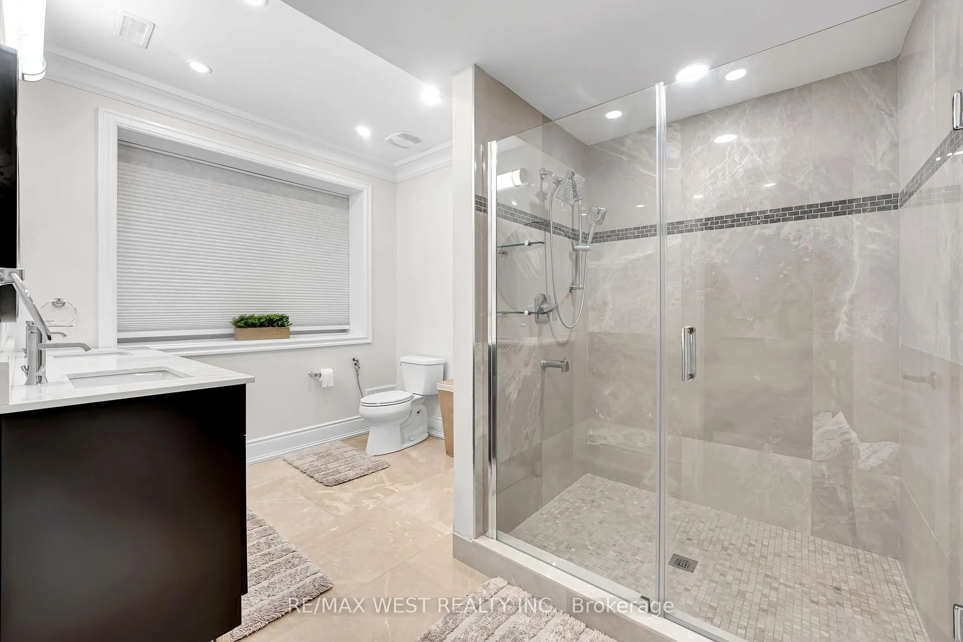 Photo 39 of 9 Interlacken Drive, Brampton, Credit Valley — HOMEH