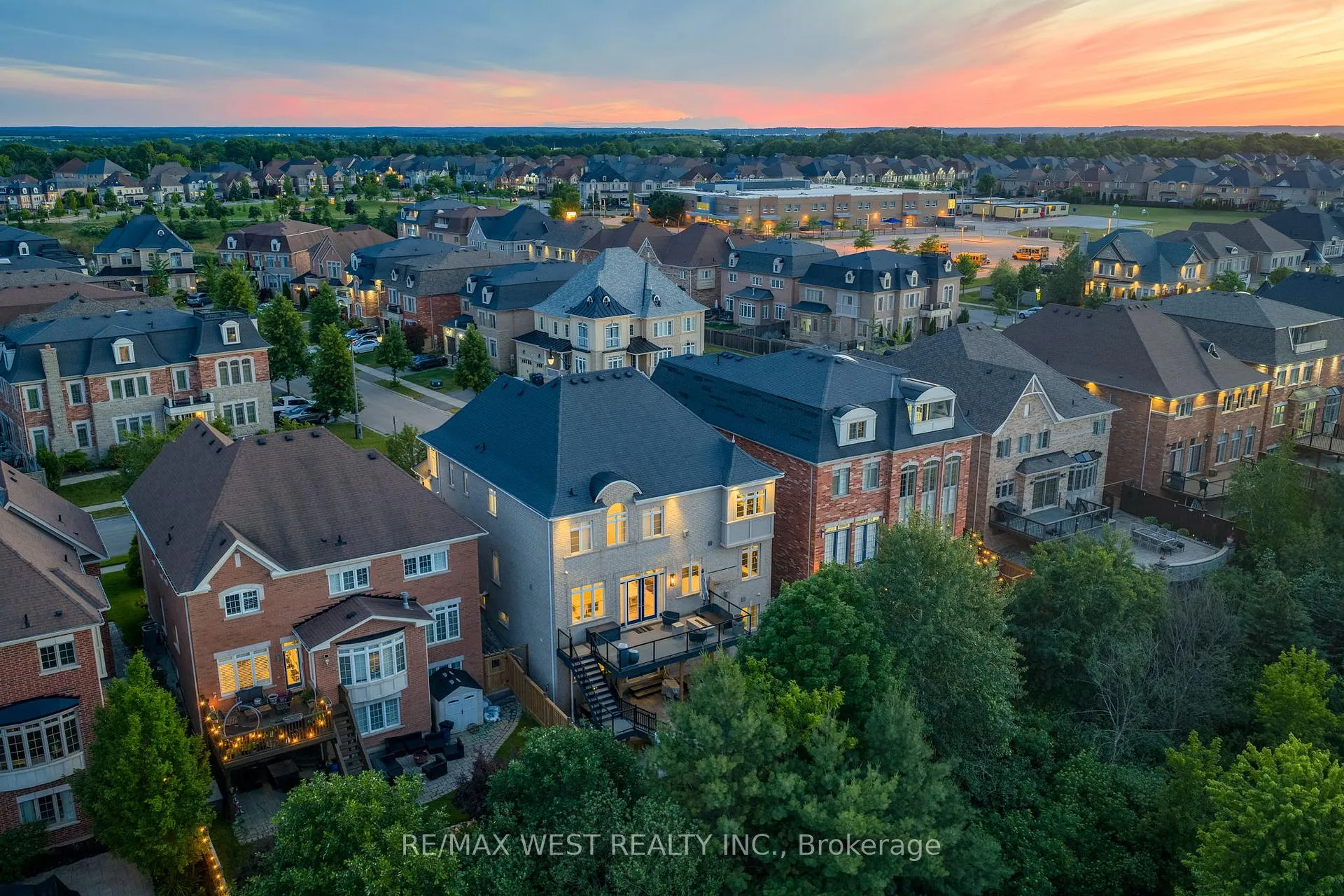 Photo 47 of 9 Interlacken Drive, Brampton, Credit Valley — HOMEH