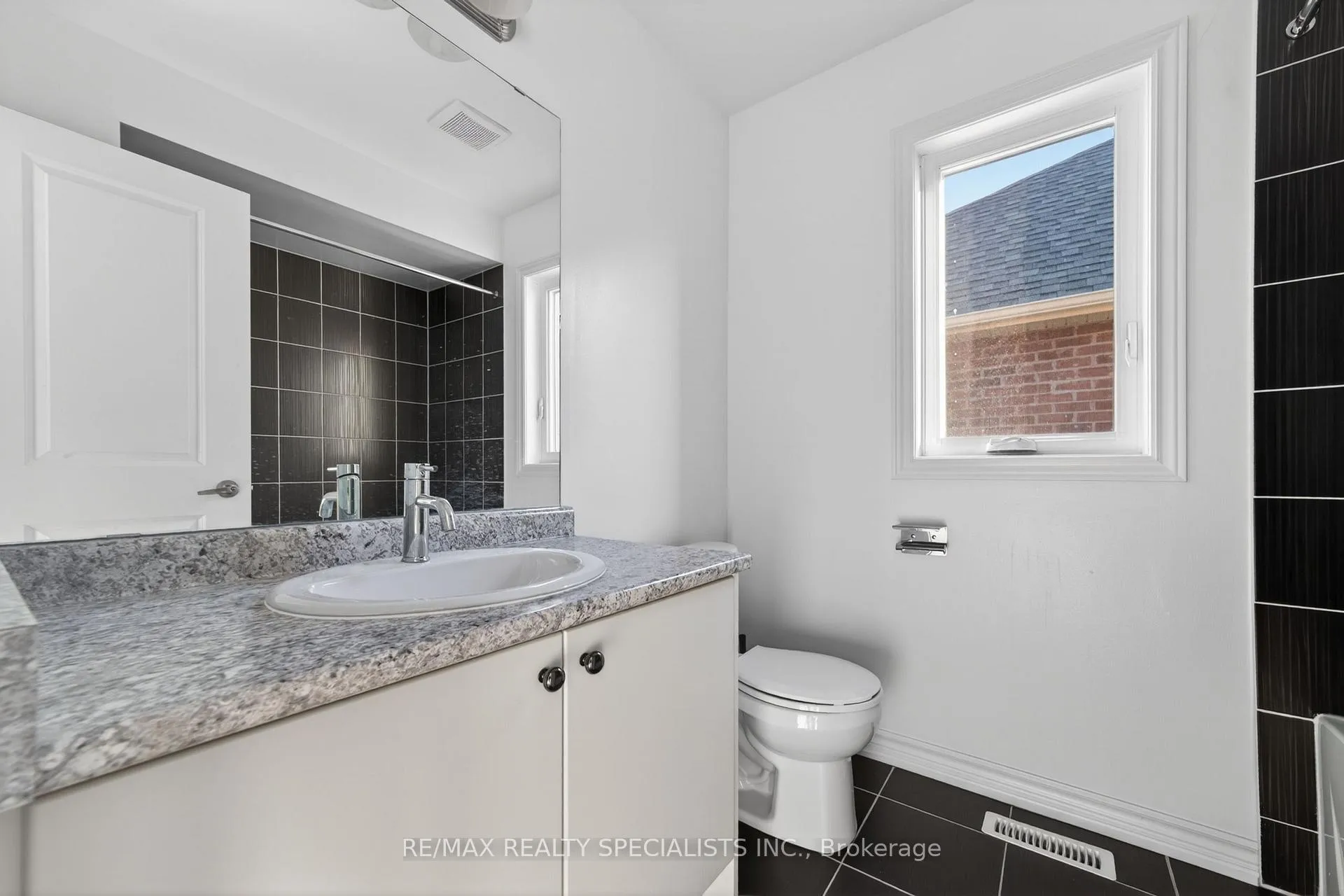 Photo 34 of 32 Mackenzie Street, Grey Highlands — HOMEH