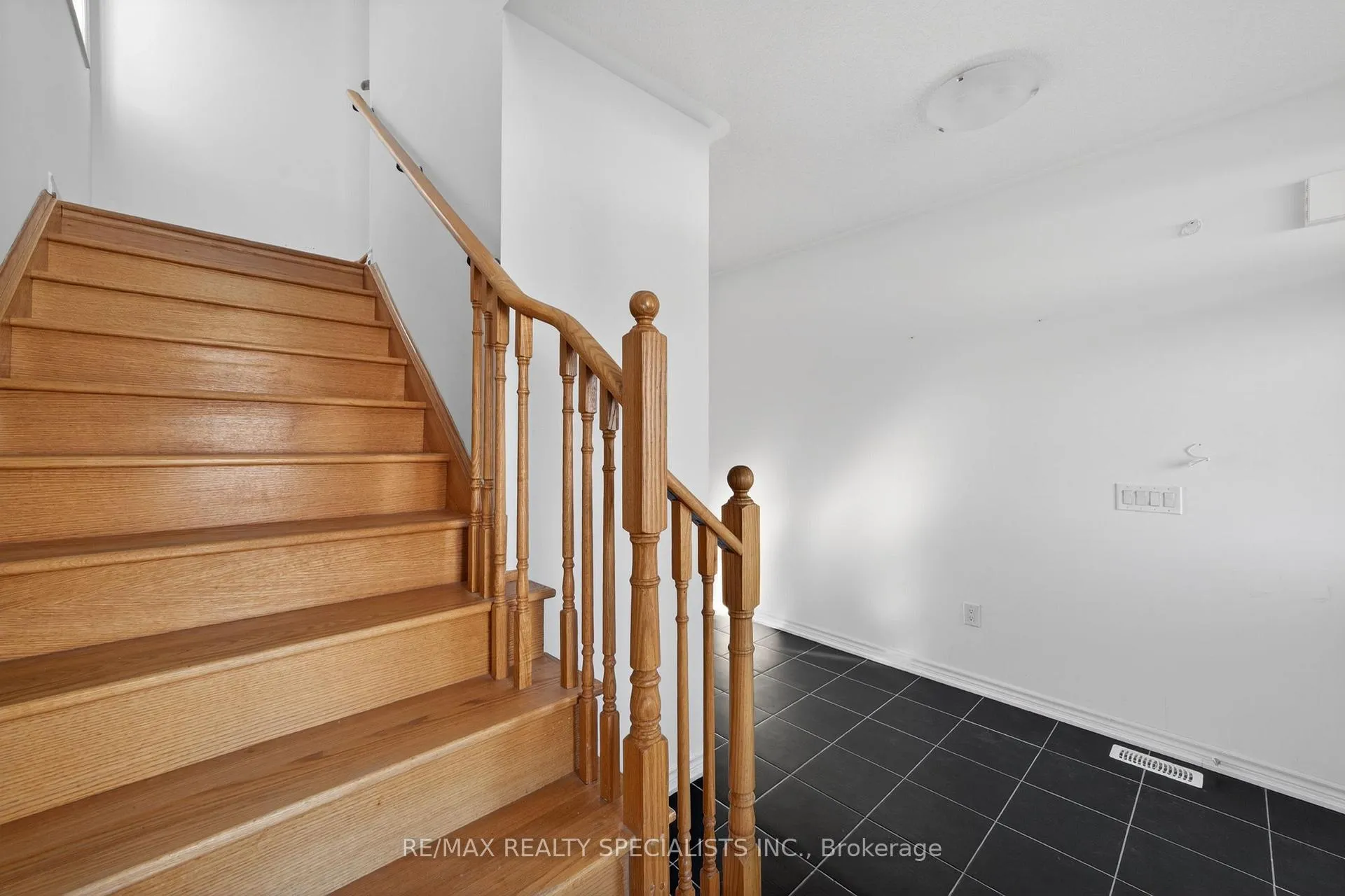 Photo 35 of 32 Mackenzie Street, Grey Highlands — HOMEH