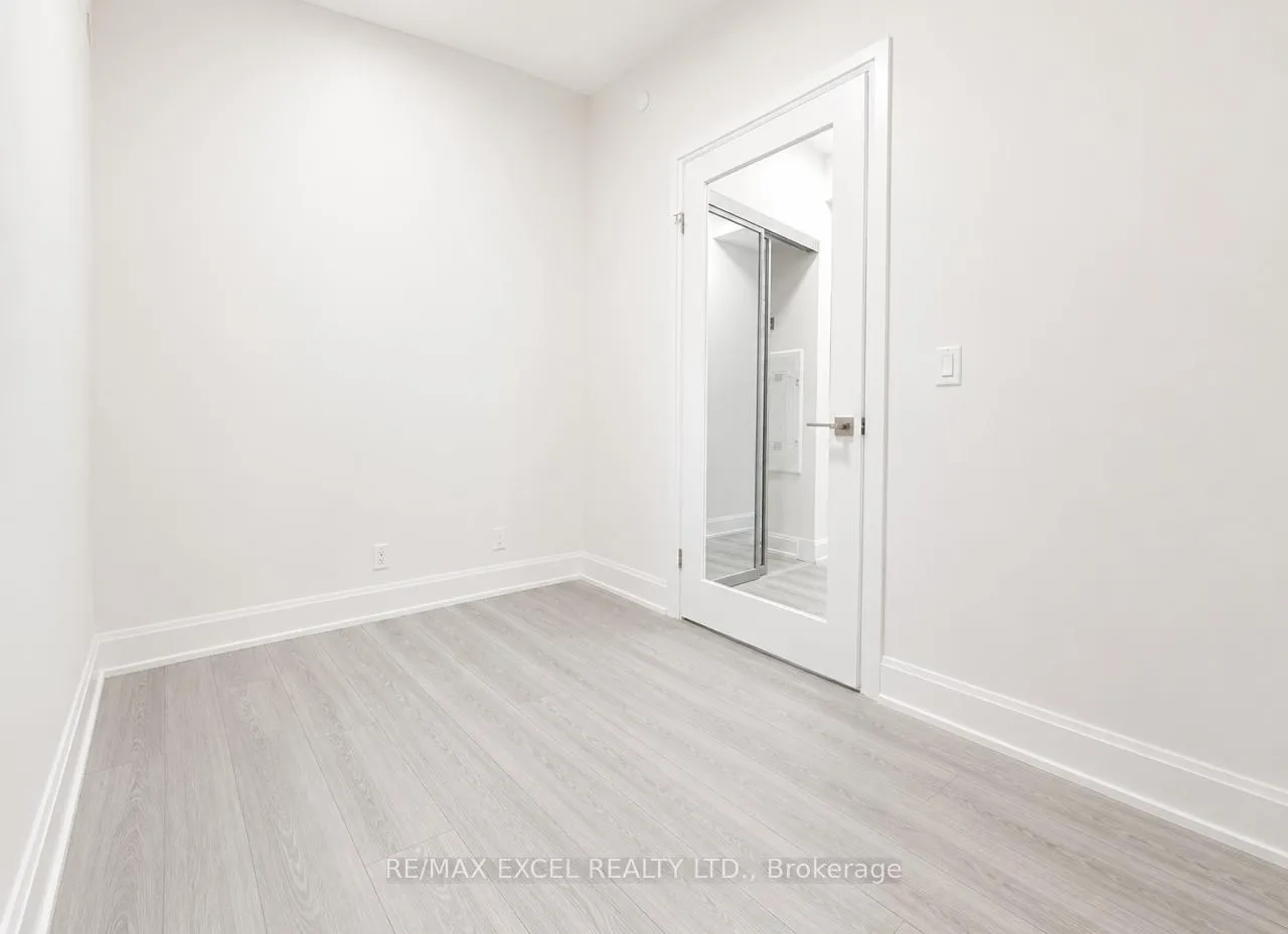 Photo 3 of Unit 611, 8 Water Walk Drive, Markham, Unionville — HOMEH