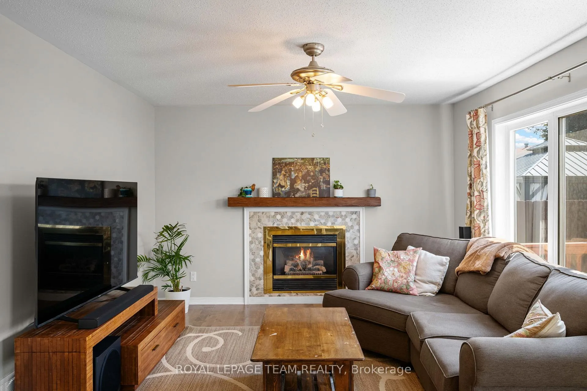 Photo 14 of 73 Deerfox Drive, Ottawa, Barrhaven - Longfields — HOMEH