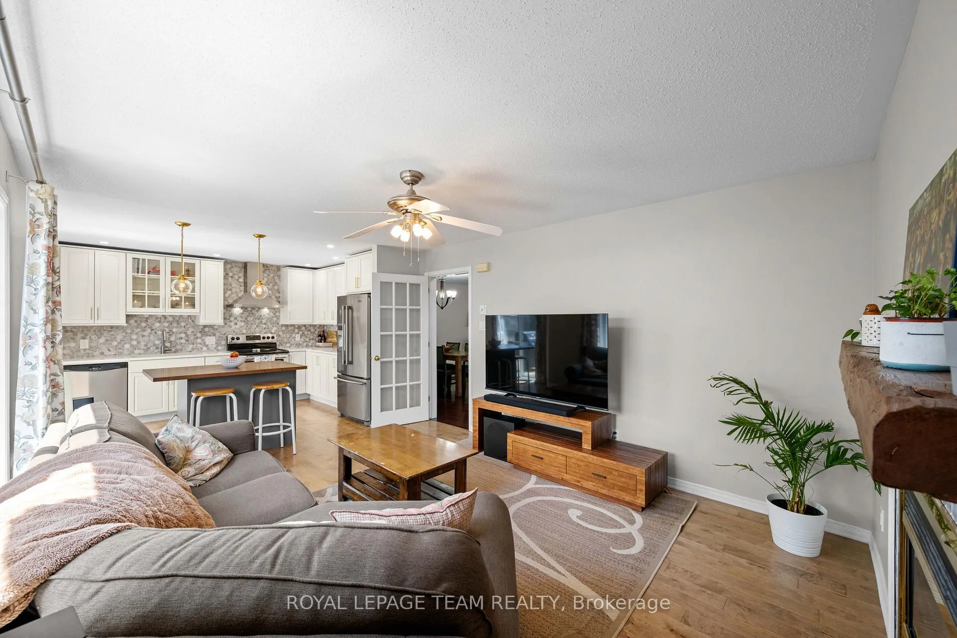 Photo 16 of 73 Deerfox Drive, Ottawa, Barrhaven - Longfields — HOMEH