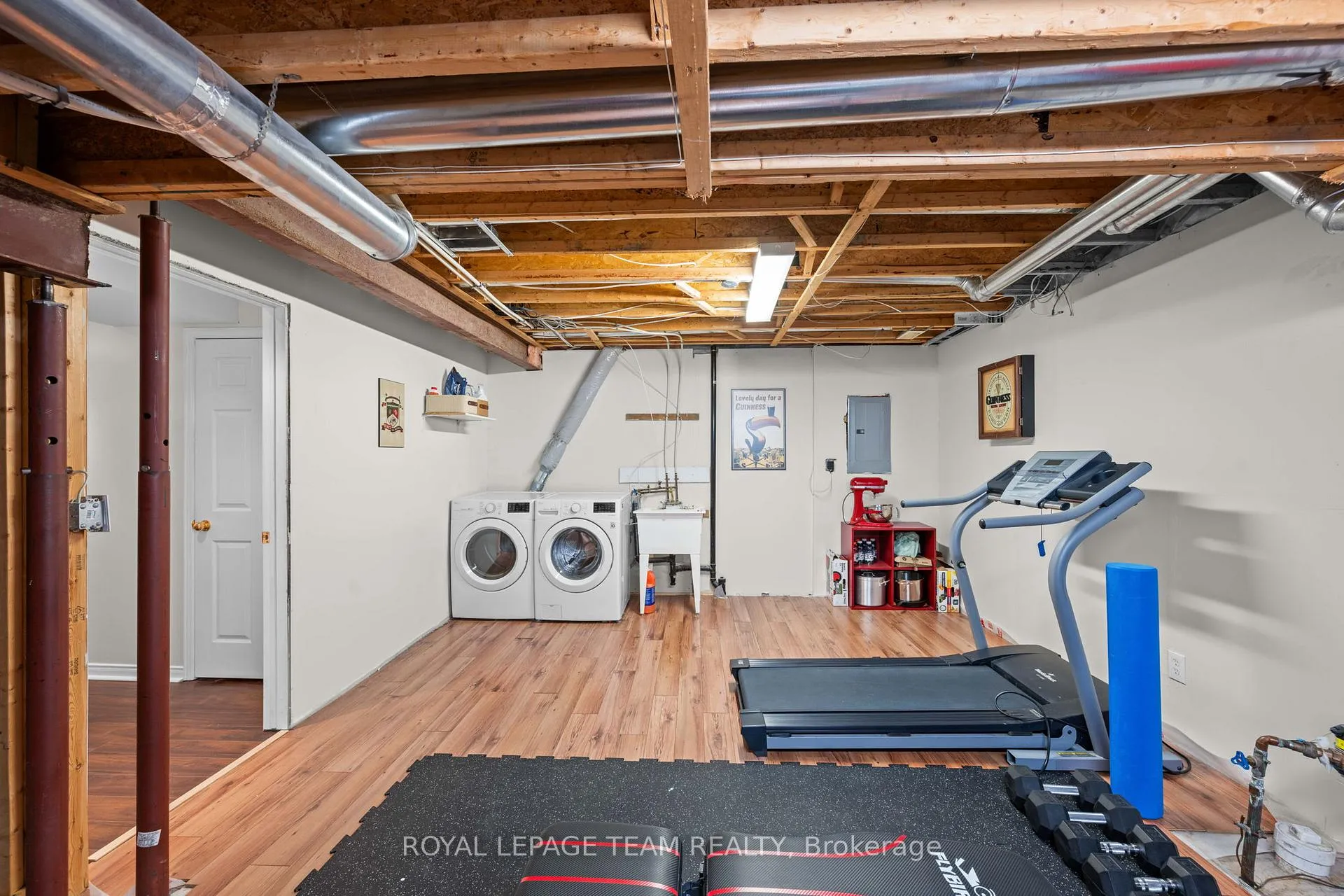 Photo 32 of 73 Deerfox Drive, Ottawa, Barrhaven - Longfields — HOMEH
