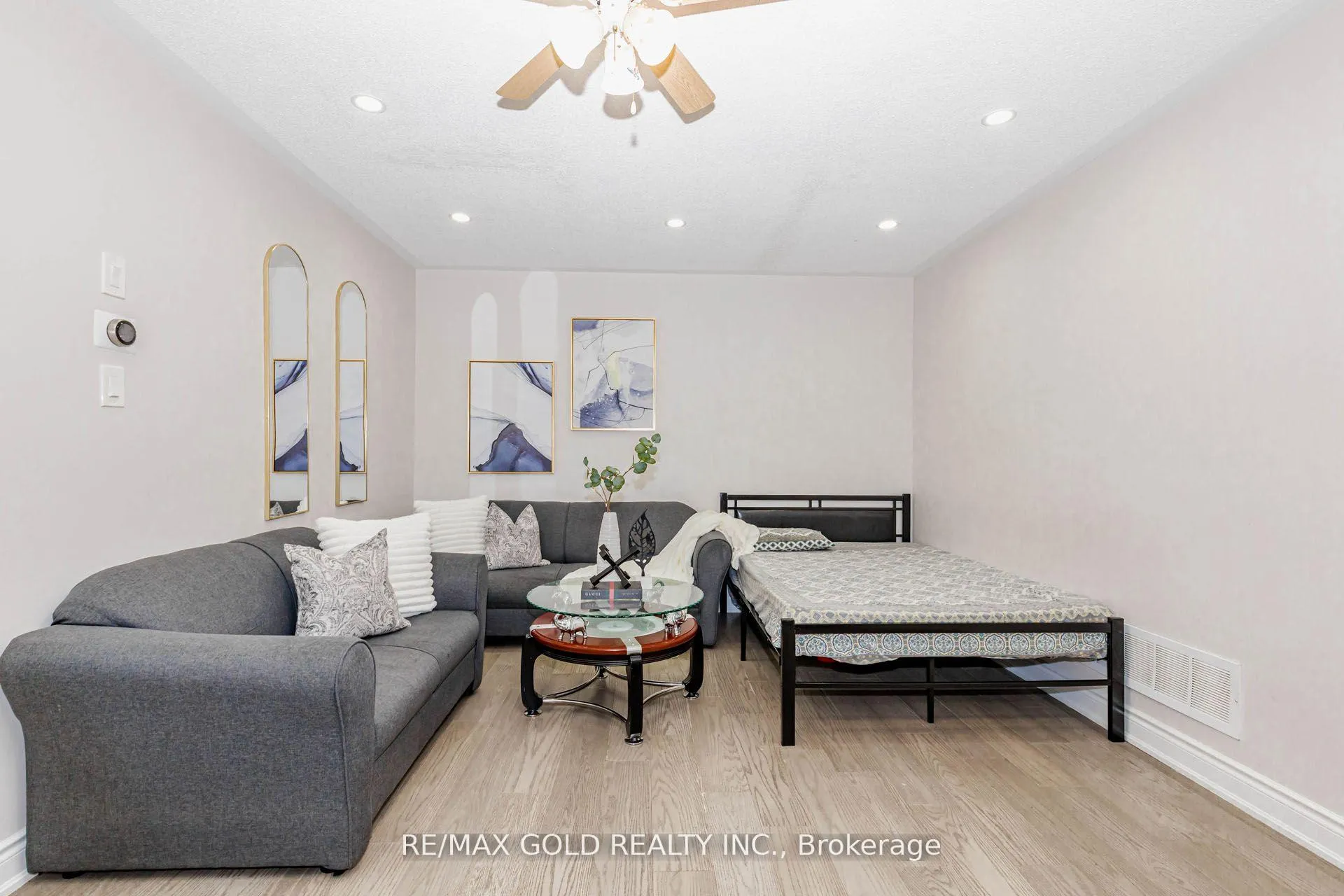 Photo 7 of 48 Sugarberry Drive, Brampton, Credit Valley — HOMEH