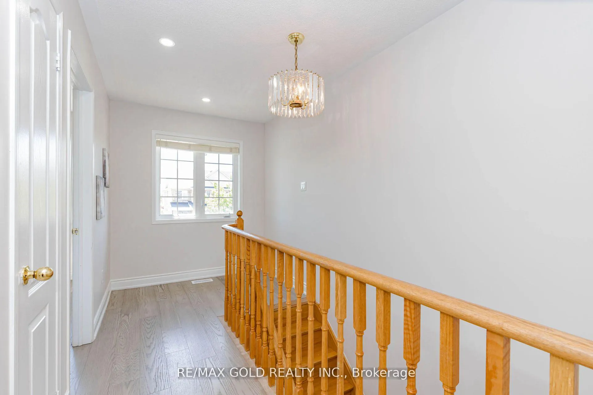 Photo 20 of 48 Sugarberry Drive, Brampton, Credit Valley — HOMEH