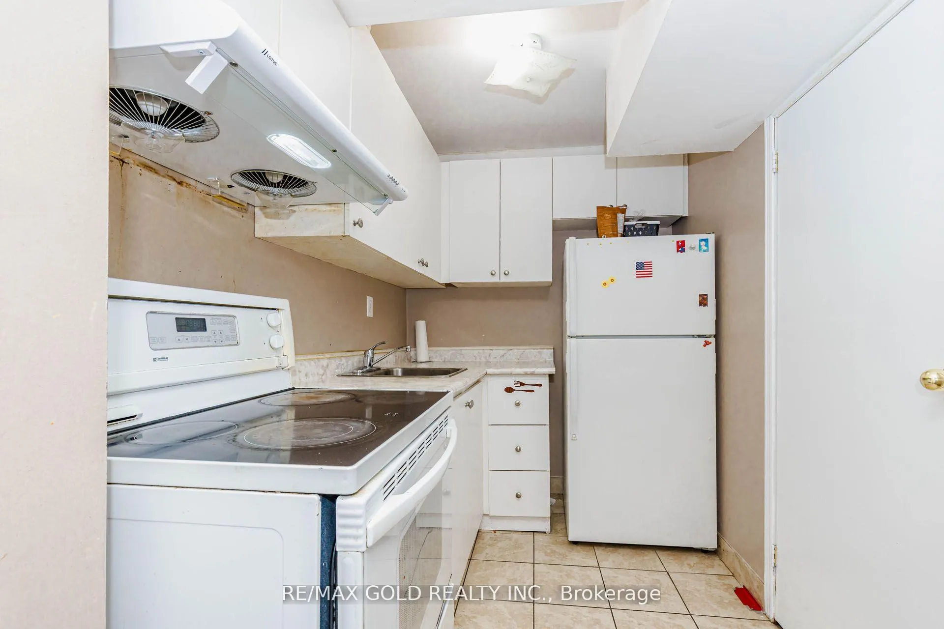 Photo 37 of 48 Sugarberry Drive, Brampton, Credit Valley — HOMEH