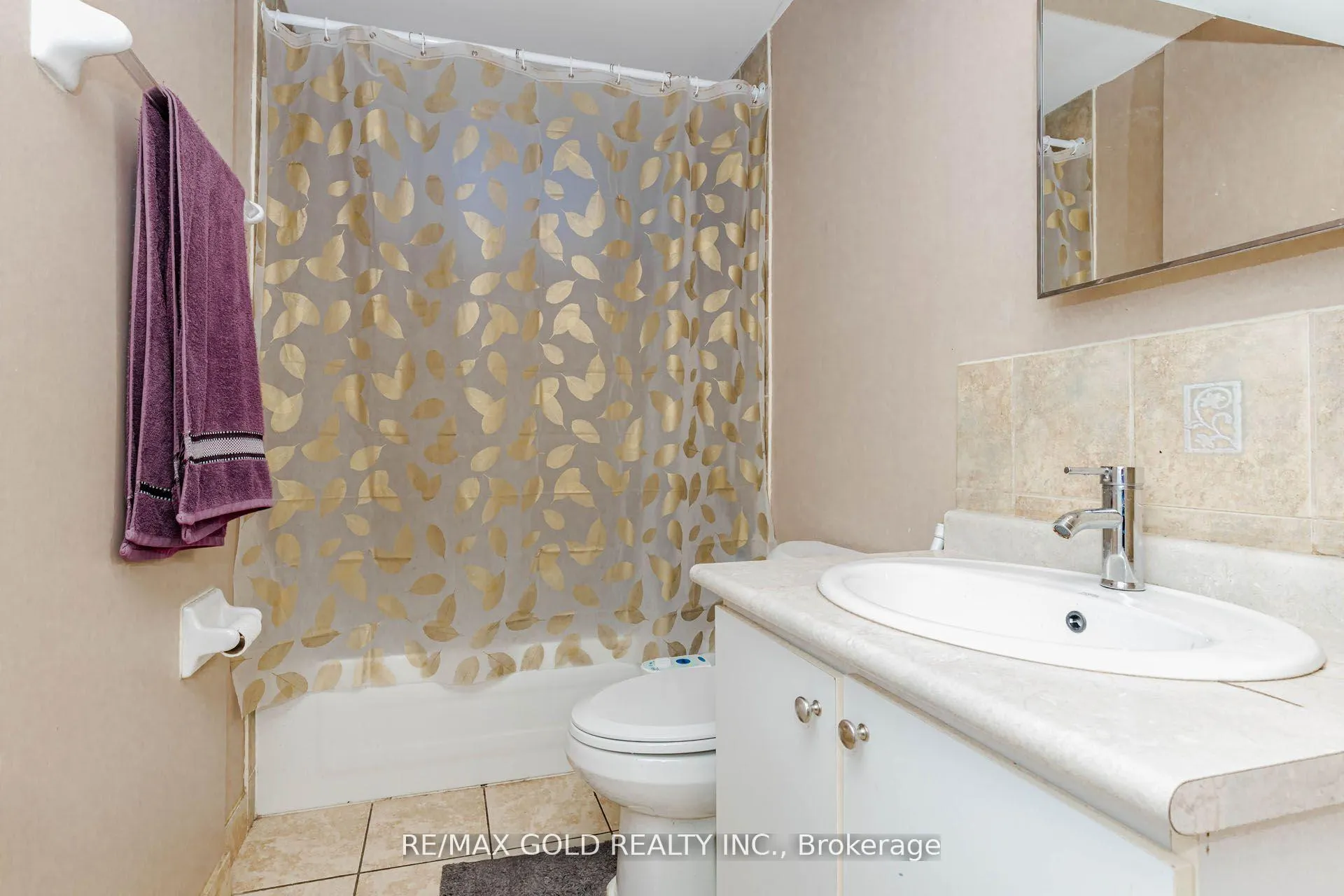 Photo 39 of 48 Sugarberry Drive, Brampton, Credit Valley — HOMEH