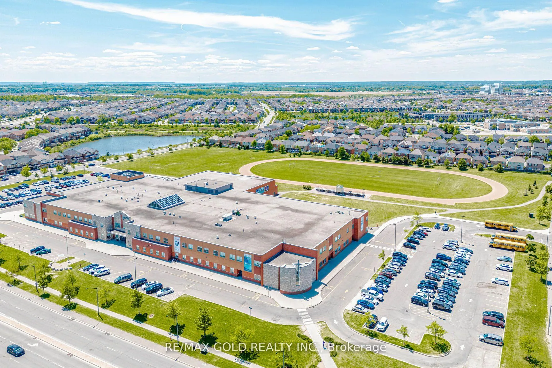 Photo 45 of 48 Sugarberry Drive, Brampton, Credit Valley — HOMEH