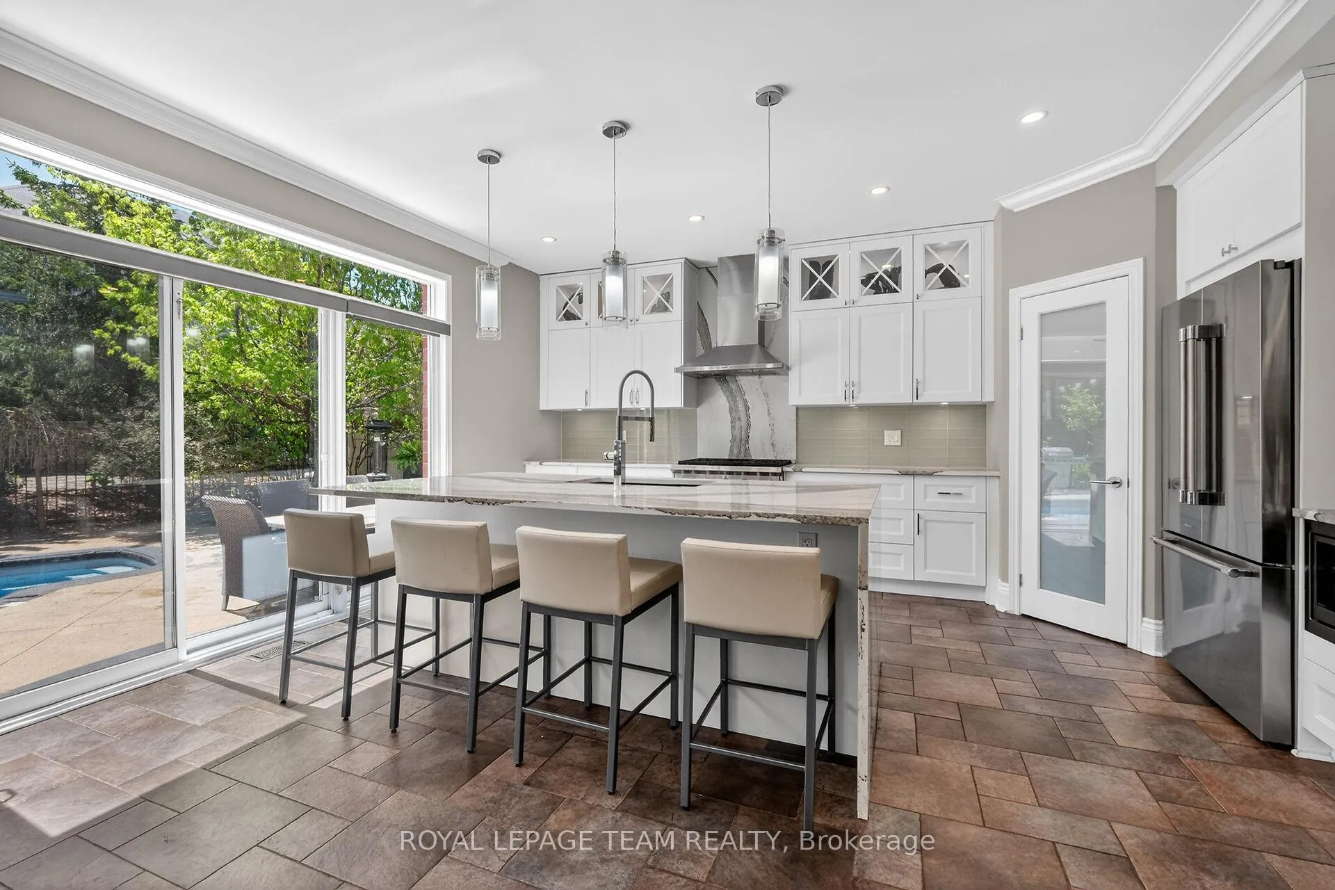 Photo 8 of 2886 Brigham Way, Ottawa, Upper Hunt Club — HOMEH