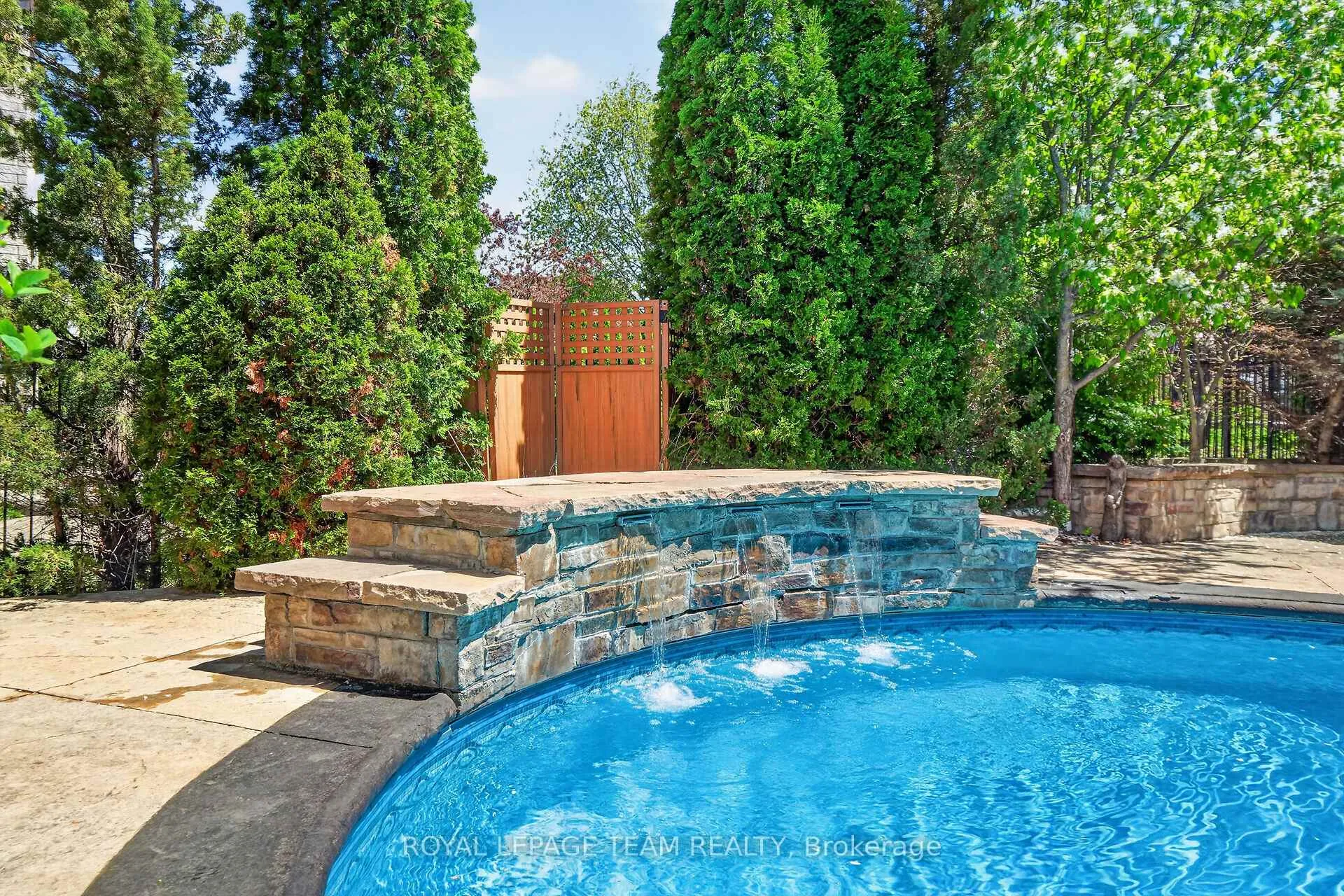 Photo 36 of 2886 Brigham Way, Ottawa, Upper Hunt Club — HOMEH