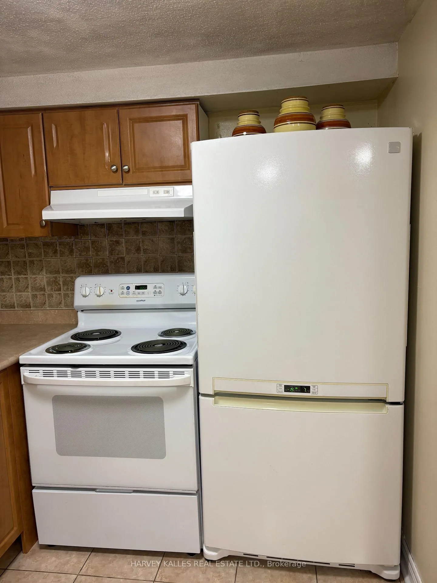 Photo 3 of Unit Bsmt, 72 Button Road, Vaughan, West Woodbridge — HOMEH