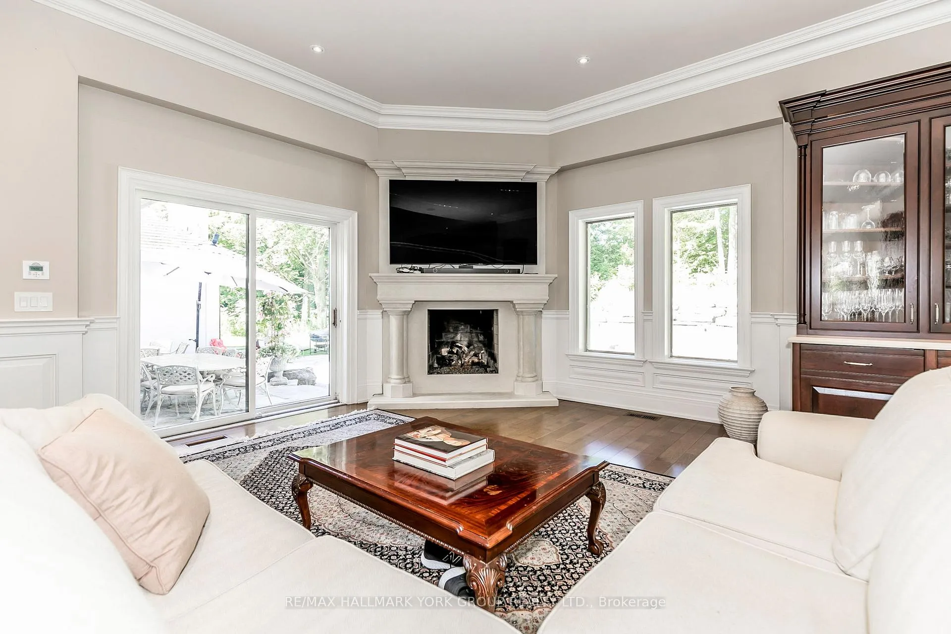 Photo 7 of 1865 Davis Drive W, King, Rural King — HOMEH