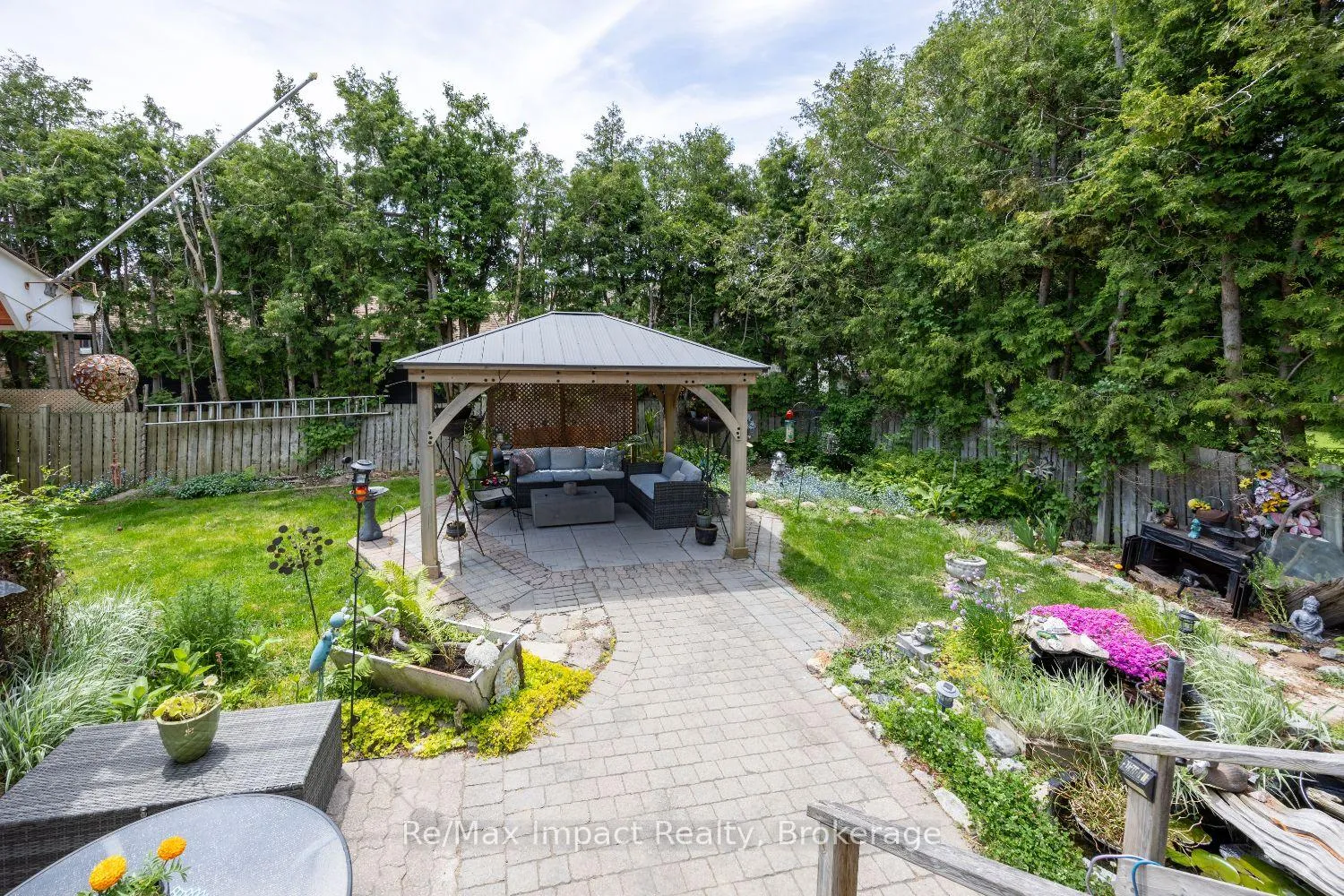 Photo 14 of 44 Brown Street, Clarington, Bowmanville — HOMEH