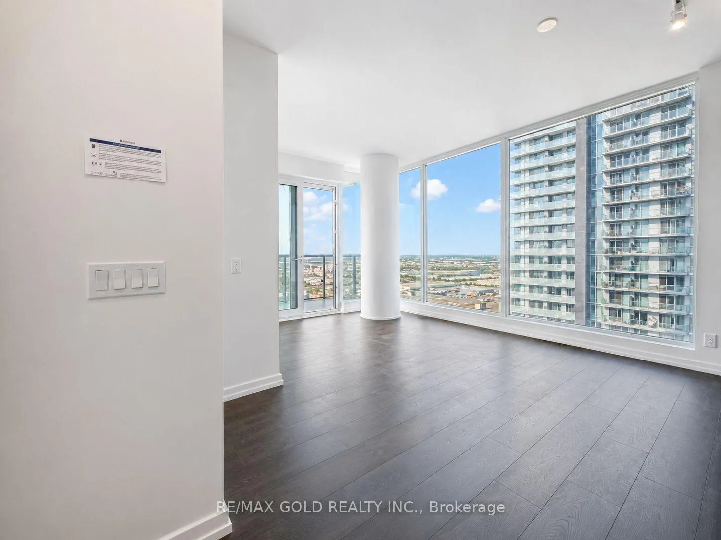 Photo 4 of Unit 3606, 7890 Jane Street, Vaughan, Vaughan Corporate Centre — HOMEH