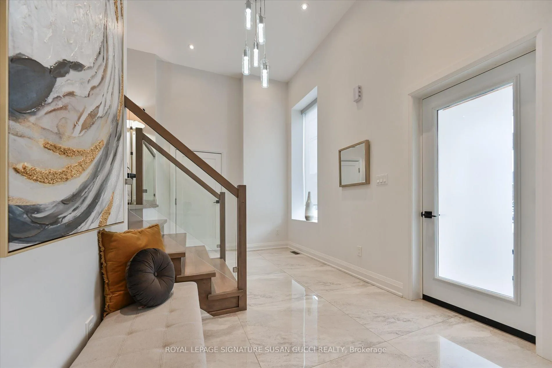 Photo 3 of 475 Donlands Avenue, Toronto, East York — HOMEH