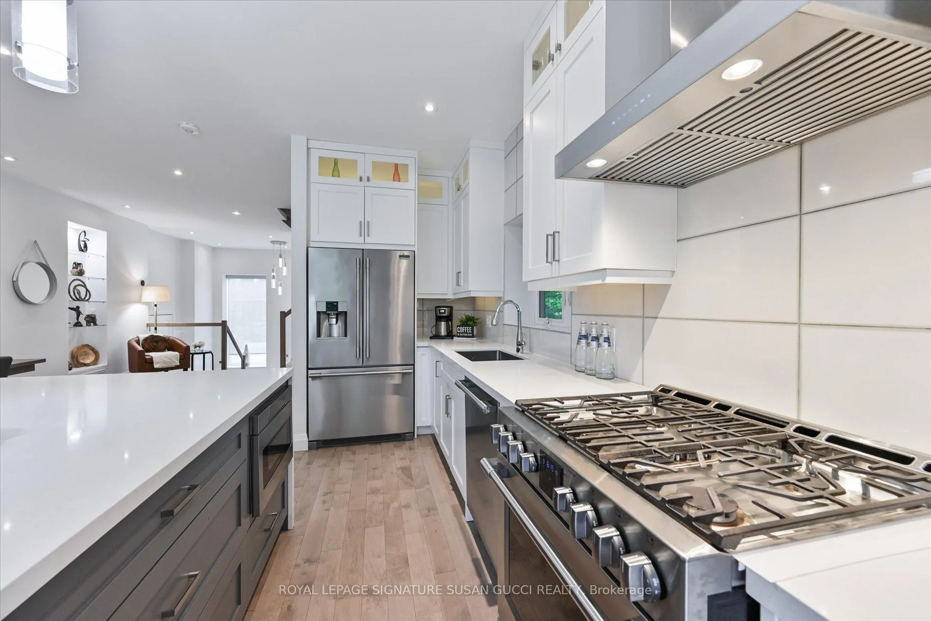 Photo 12 of 475 Donlands Avenue, Toronto, East York — HOMEH