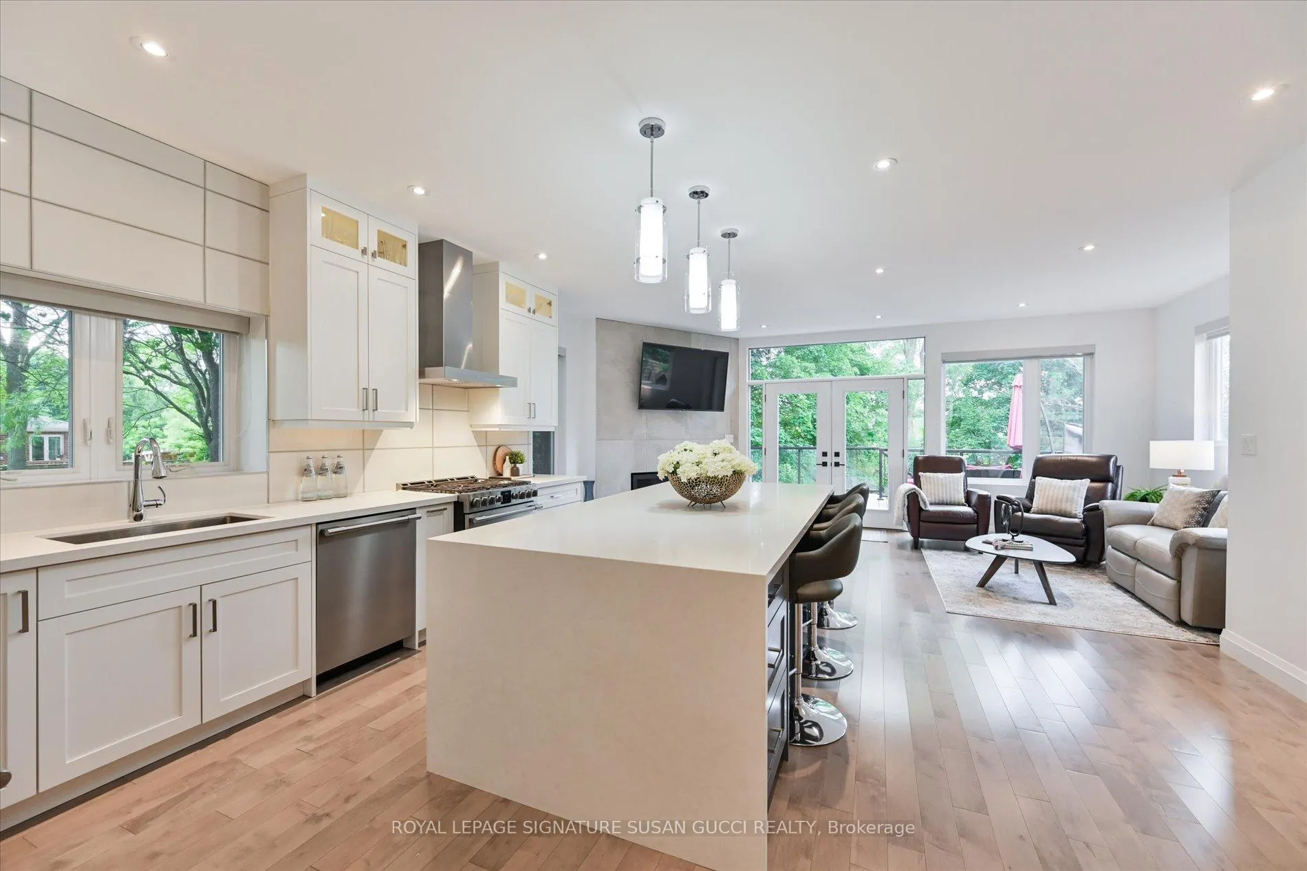 Photo 13 of 475 Donlands Avenue, Toronto, East York — HOMEH