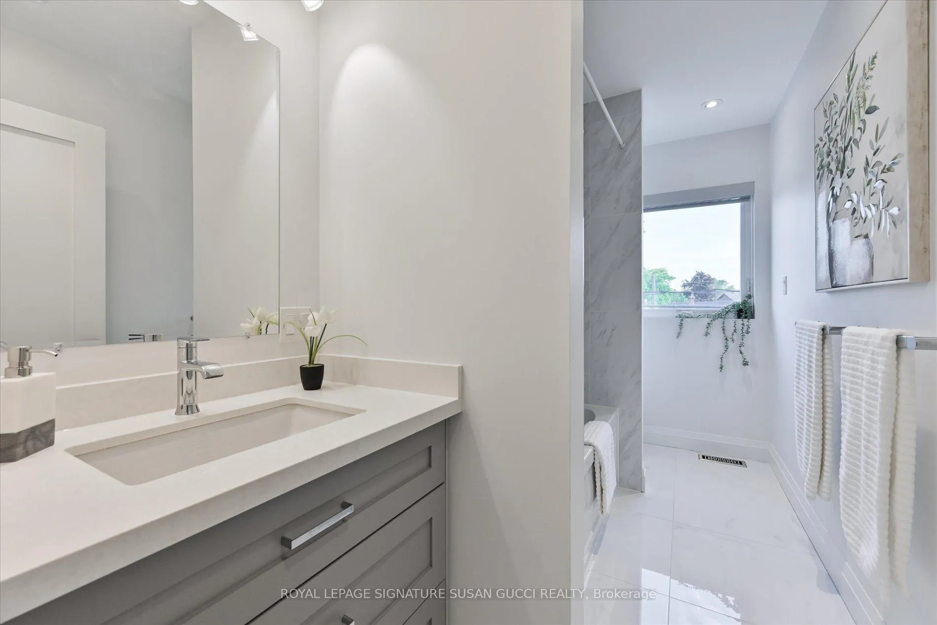 Photo 26 of 475 Donlands Avenue, Toronto, East York — HOMEH