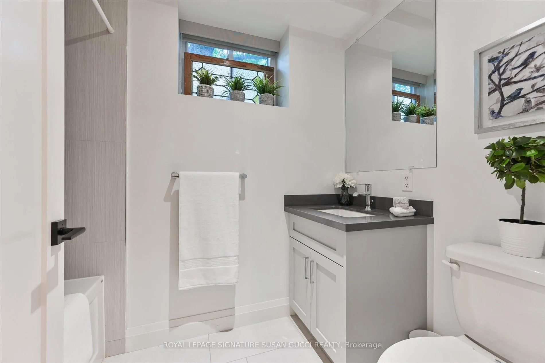 Photo 29 of 475 Donlands Avenue, Toronto, East York — HOMEH