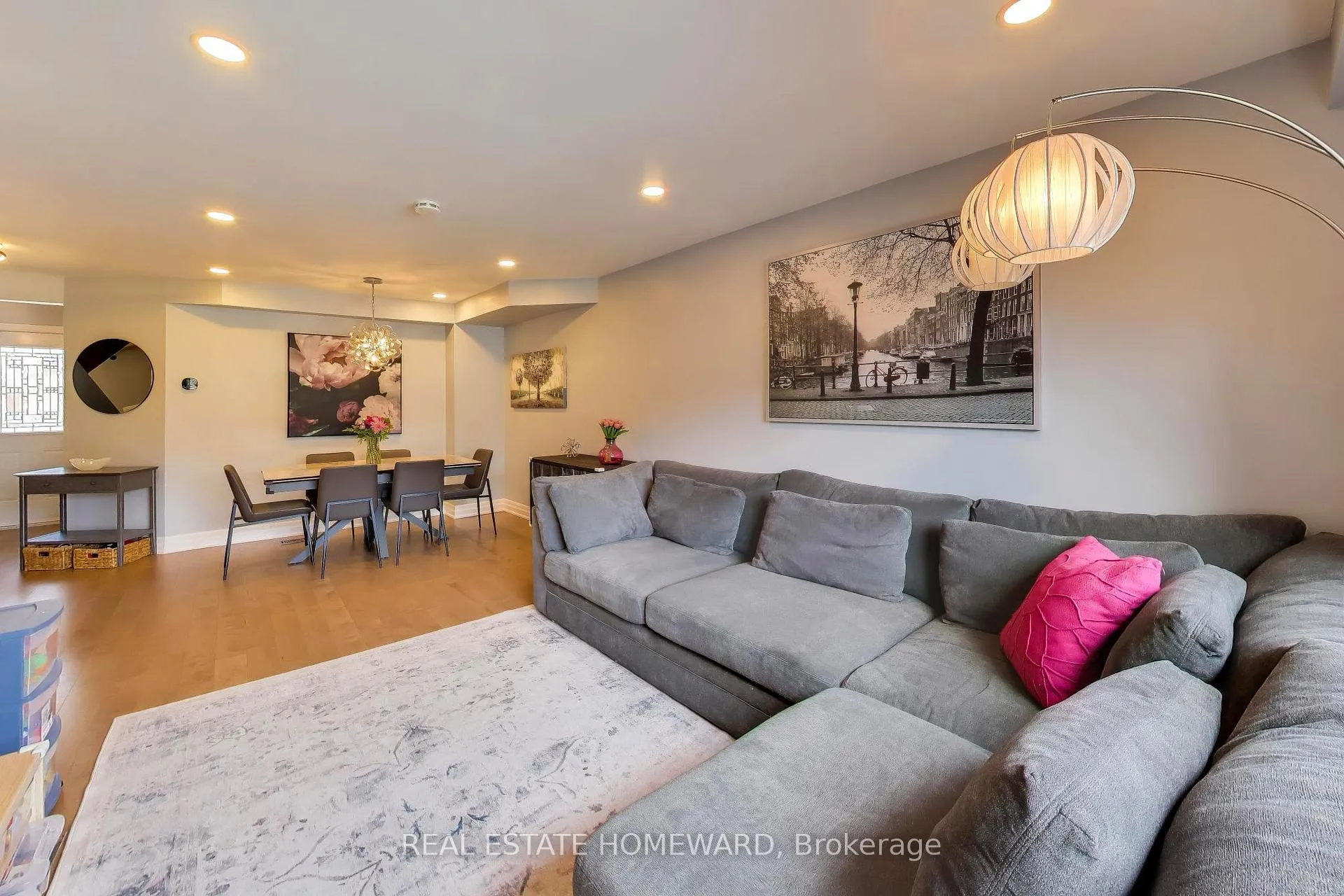 Photo 6 of 3375 Fenwick Crescent, Mississauga, Erin Mills — HOMEH