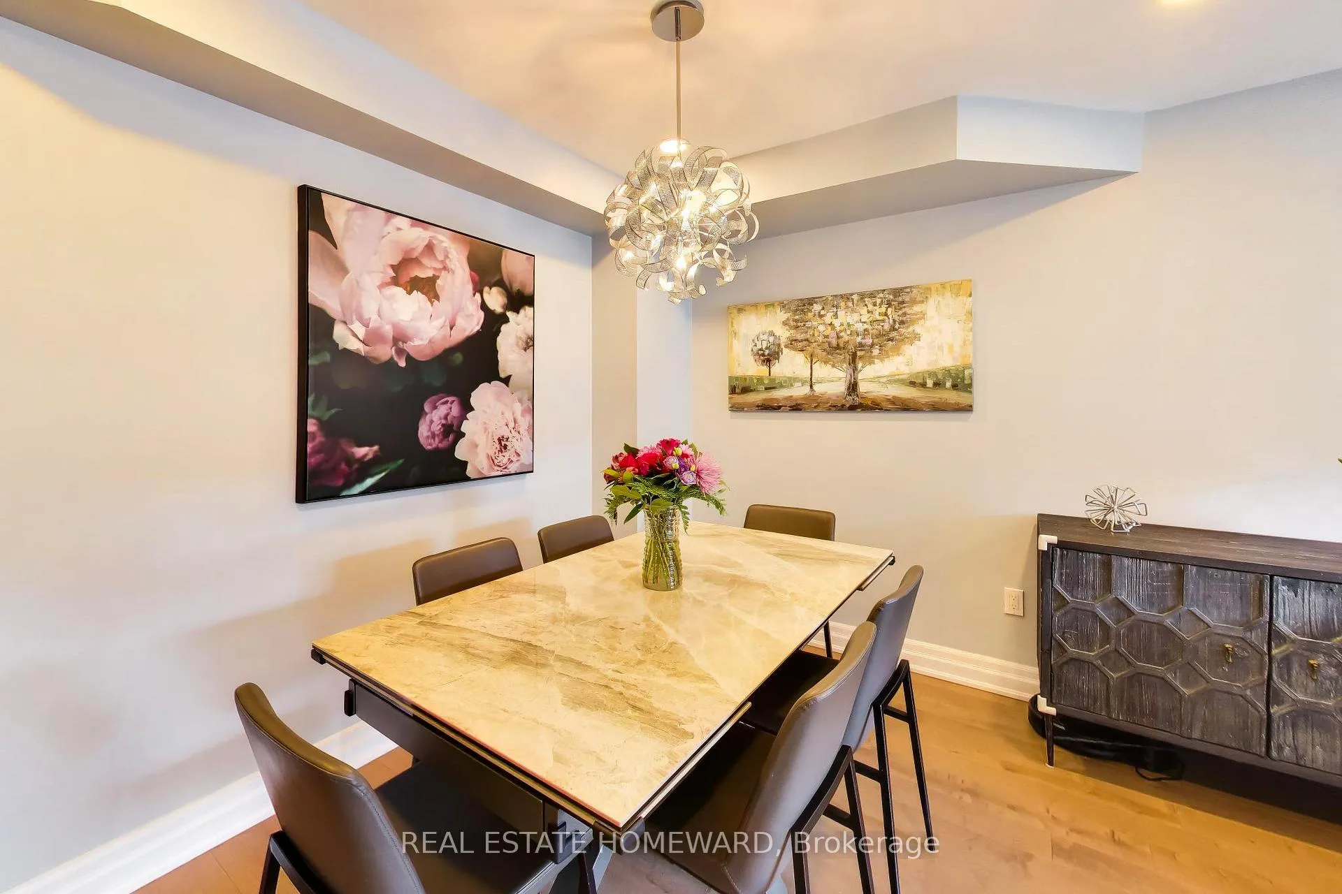 Photo 10 of 3375 Fenwick Crescent, Mississauga, Erin Mills — HOMEH