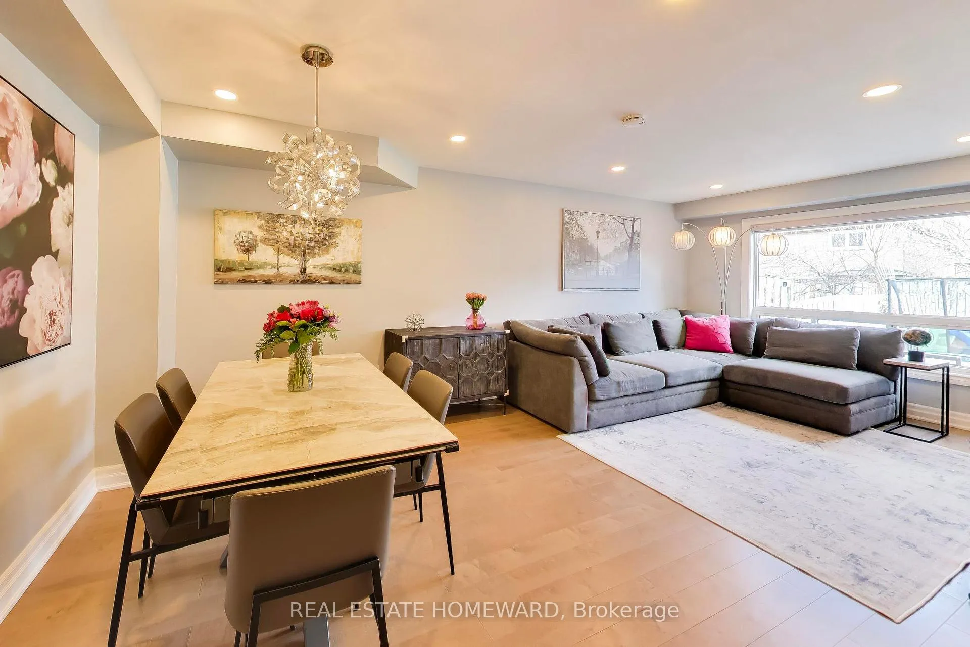 Photo 11 of 3375 Fenwick Crescent, Mississauga, Erin Mills — HOMEH