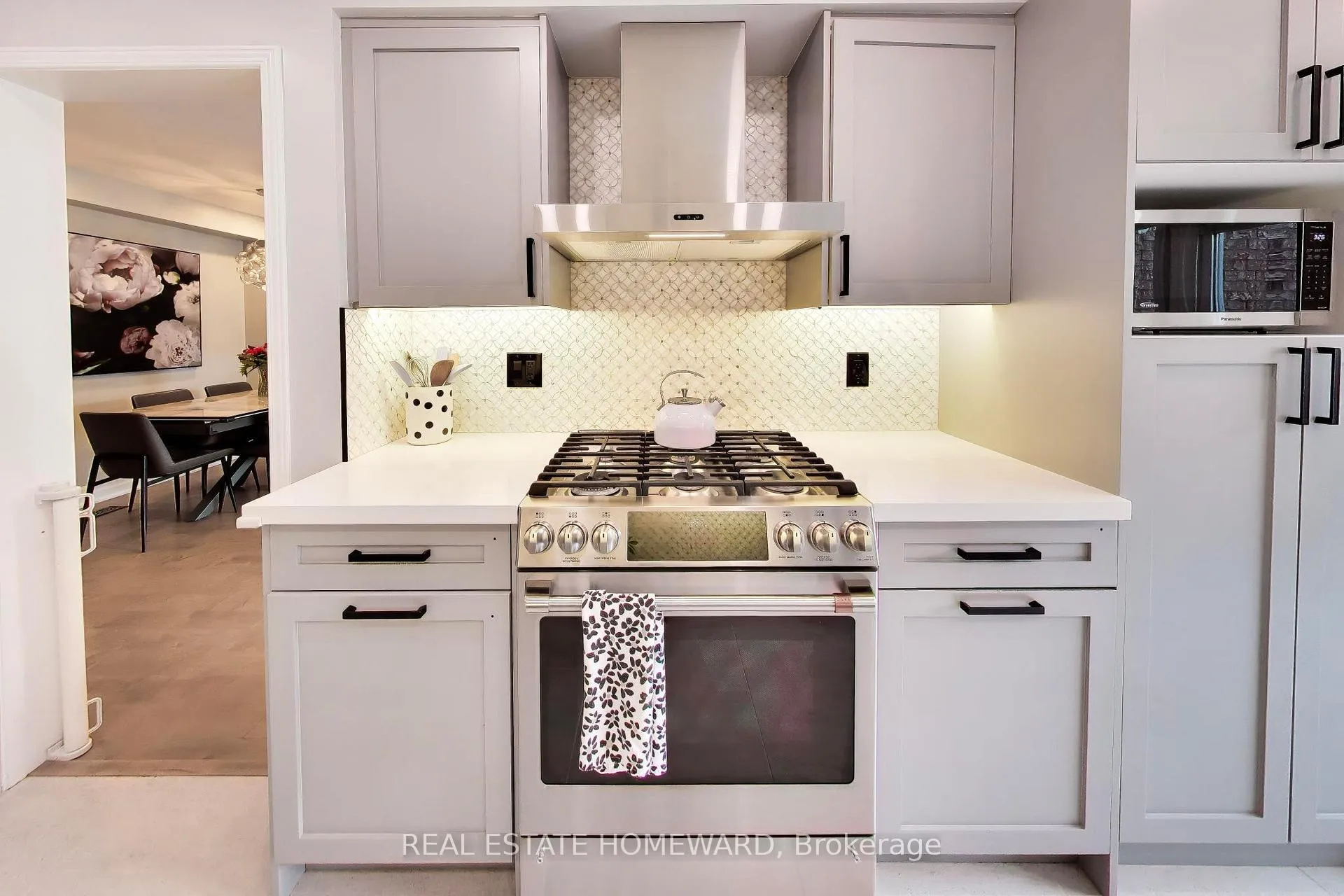 Photo 16 of 3375 Fenwick Crescent, Mississauga, Erin Mills — HOMEH