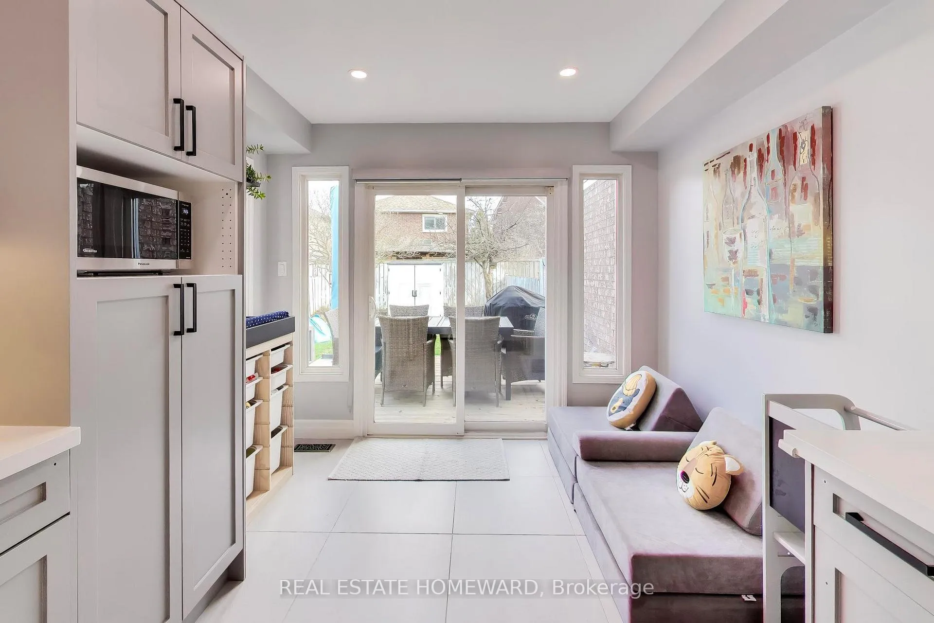 Photo 17 of 3375 Fenwick Crescent, Mississauga, Erin Mills — HOMEH