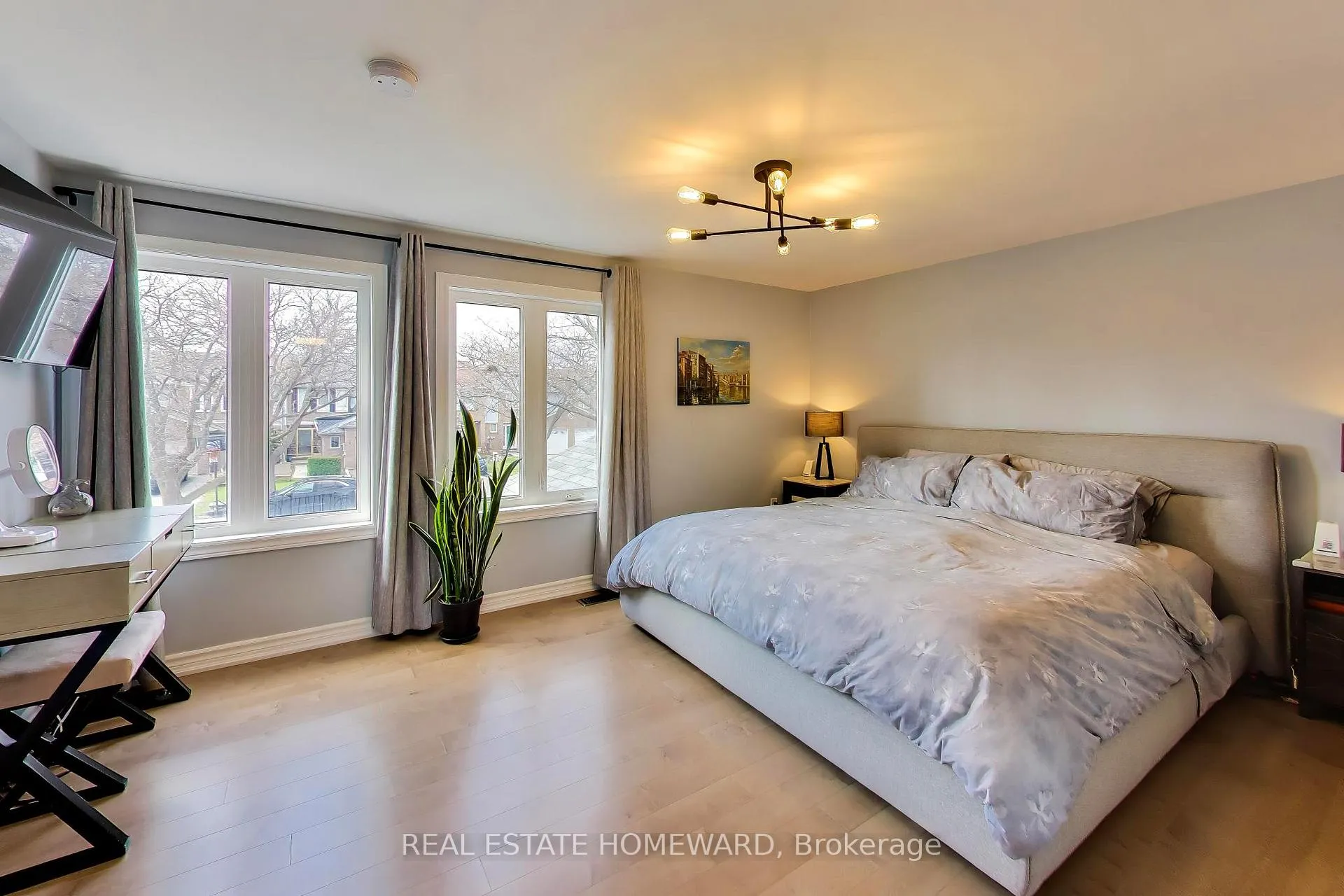 Photo 19 of 3375 Fenwick Crescent, Mississauga, Erin Mills — HOMEH