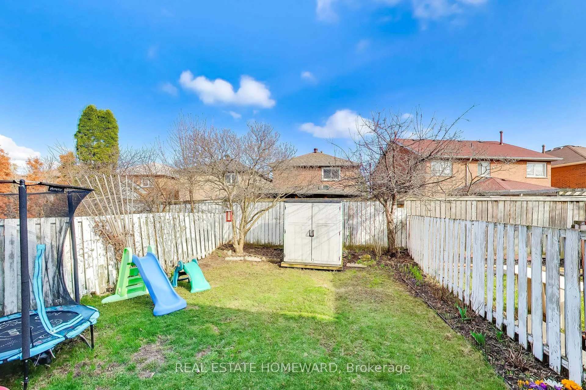 Photo 37 of 3375 Fenwick Crescent, Mississauga, Erin Mills — HOMEH