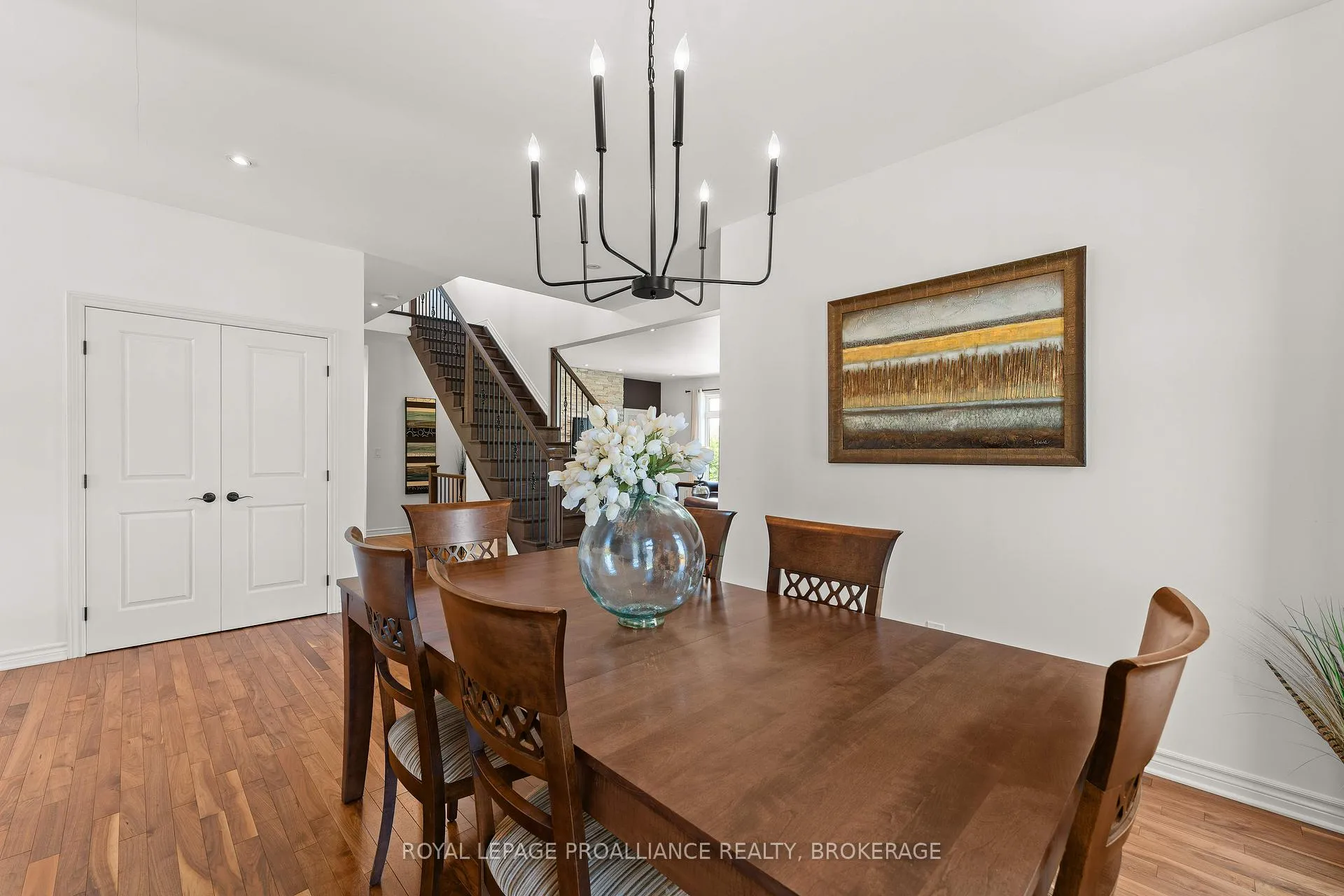 Photo 8 of 565 Savannah Court, Kingston, City Northwest — HOMEH