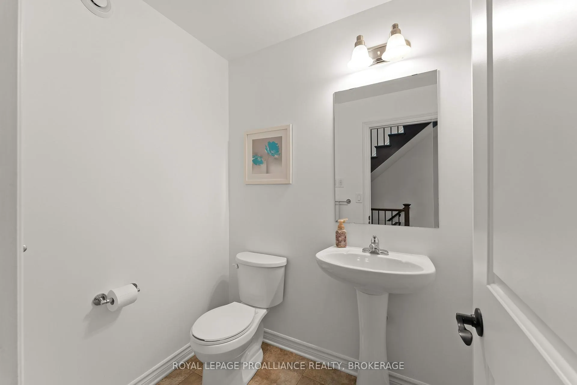 Photo 20 of 565 Savannah Court, Kingston, City Northwest — HOMEH
