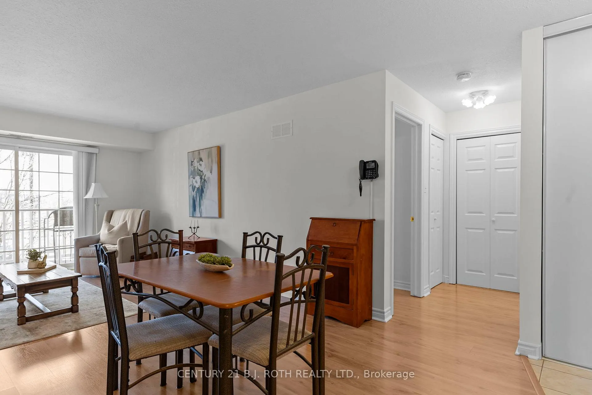 Photo 9 of Unit 209, 49 Jacob's Terrace, Barrie, Allandale — HOMEH
