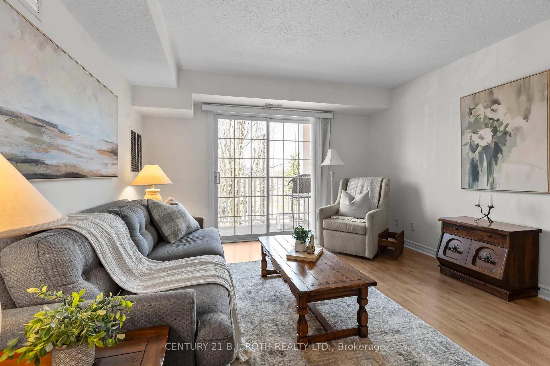 Photo 5 of Unit 209, 49 Jacob's Terrace, Barrie, Allandale — HOMEH