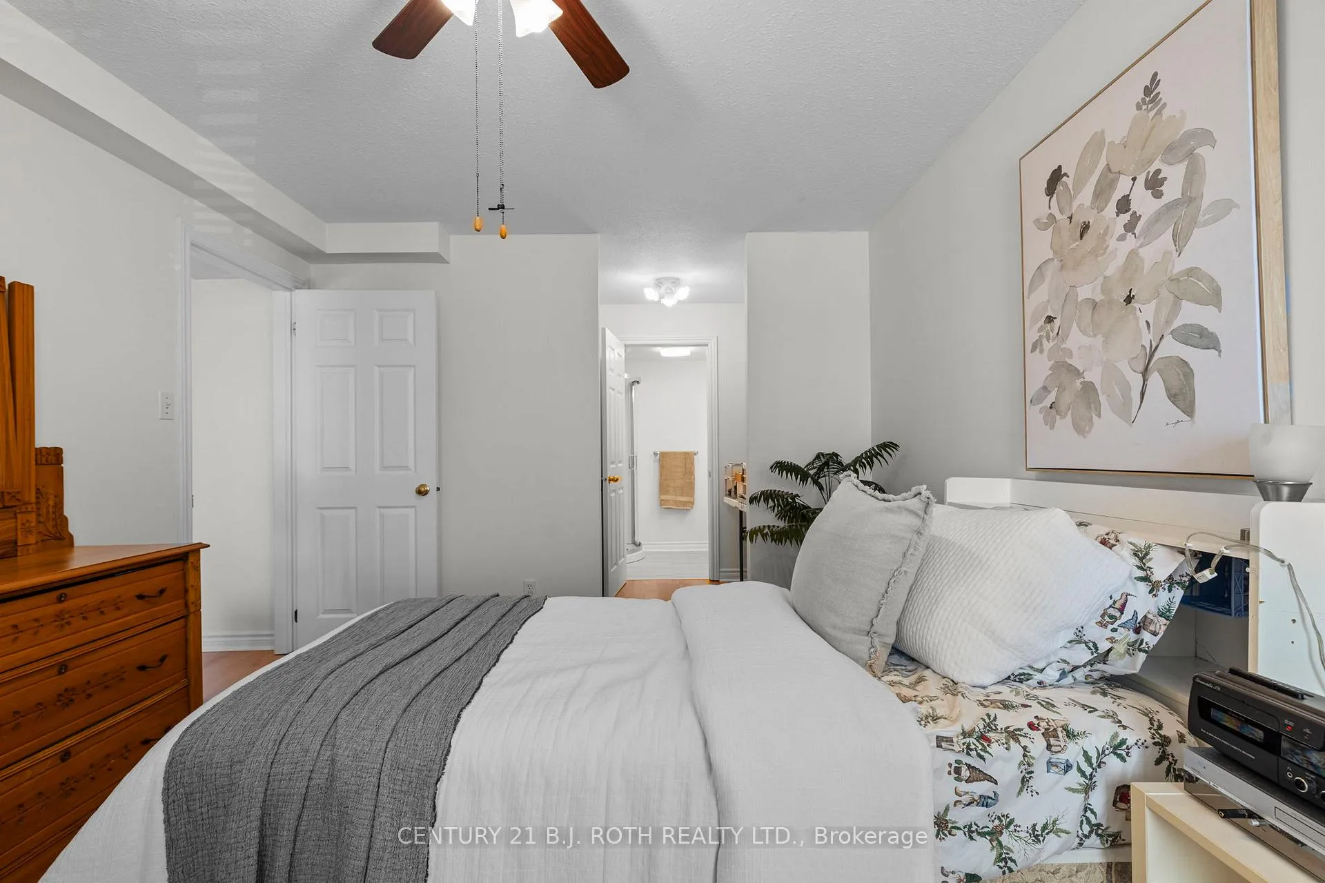Photo 13 of Unit 209, 49 Jacob's Terrace, Barrie, Allandale — HOMEH