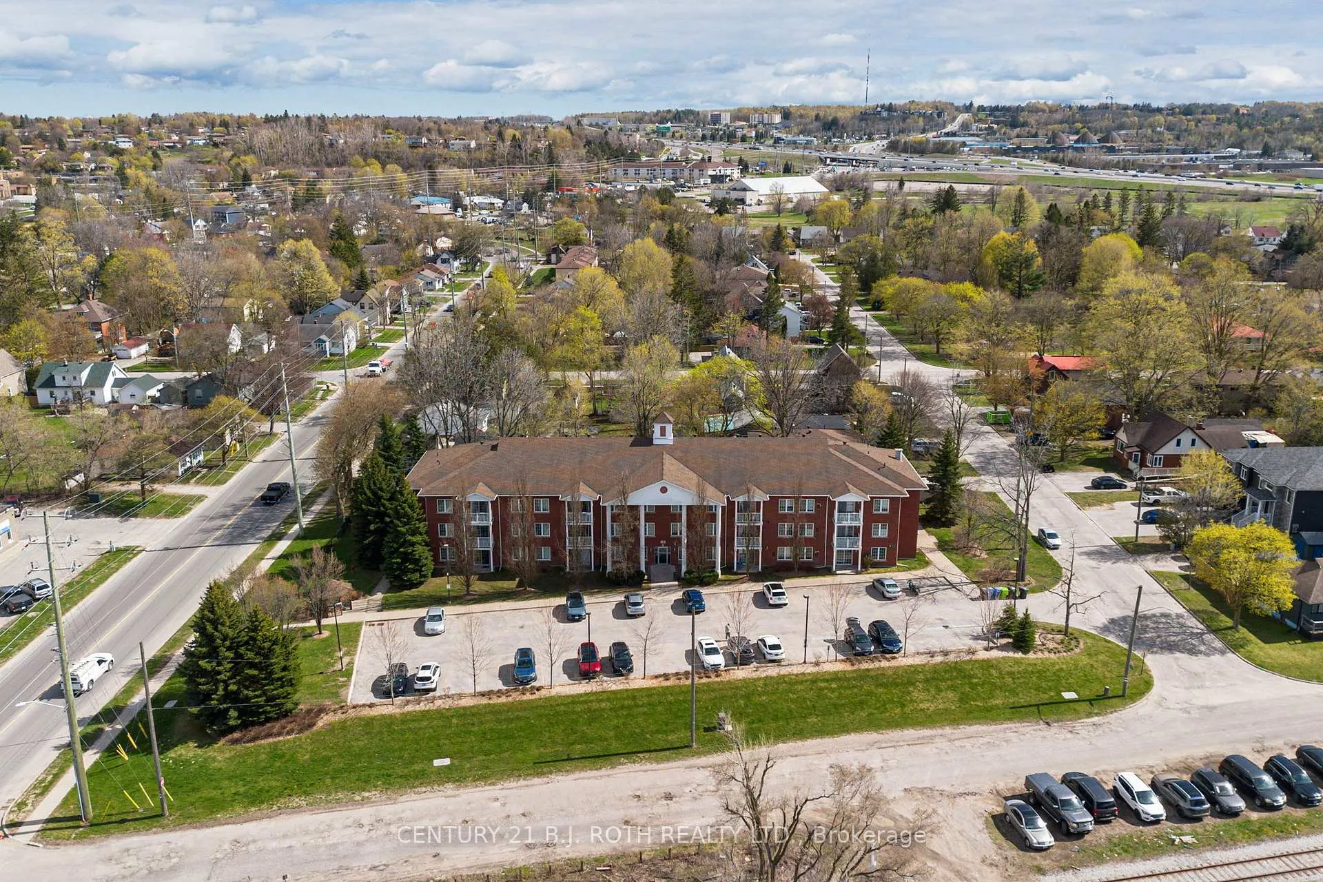 Photo 24 of Unit 209, 49 Jacob's Terrace, Barrie, Allandale — HOMEH