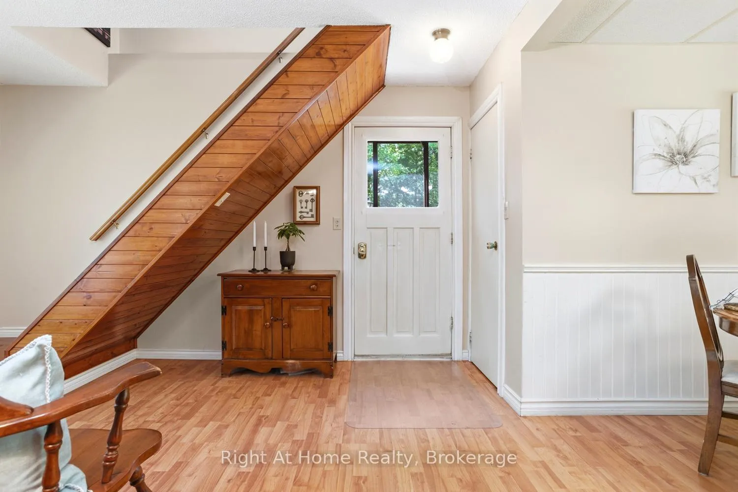 Photo 13 of 1074 Holiday Park Drive, Bracebridge, Macaulay — HOMEH