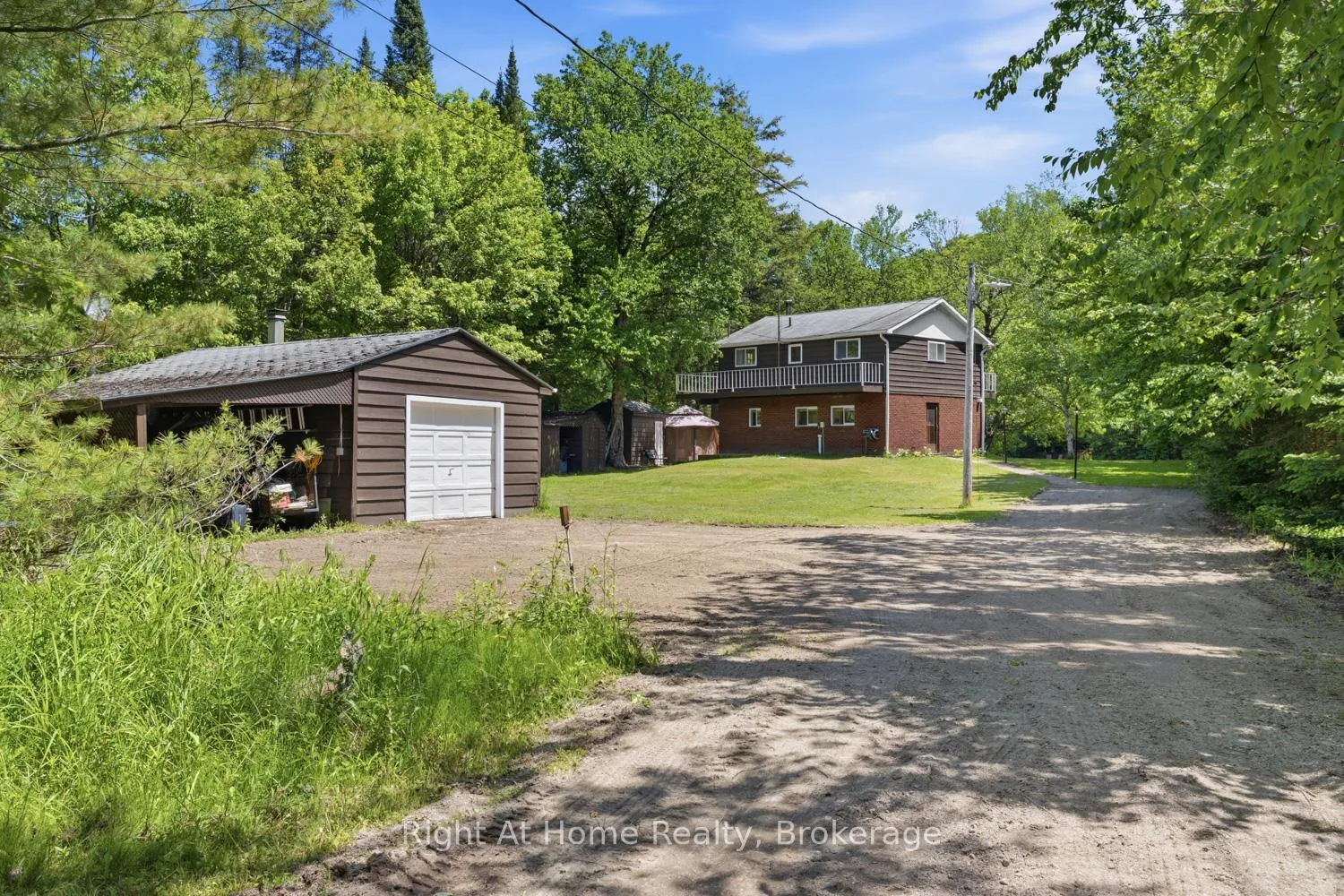 Photo 47 of 1074 Holiday Park Drive, Bracebridge, Macaulay — HOMEH