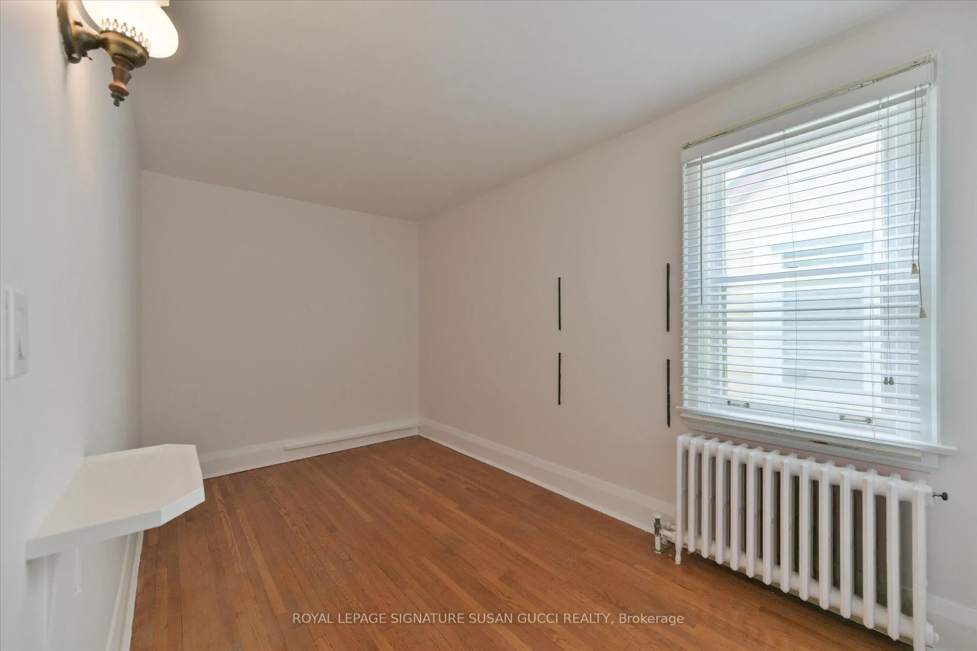 Photo 20 of 20 Bonnie Brae Boulevard, Toronto, Danforth Village-East York — HOMEH